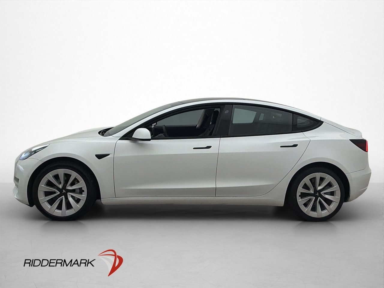 Tesla Model 3 2021, kuva 5/10