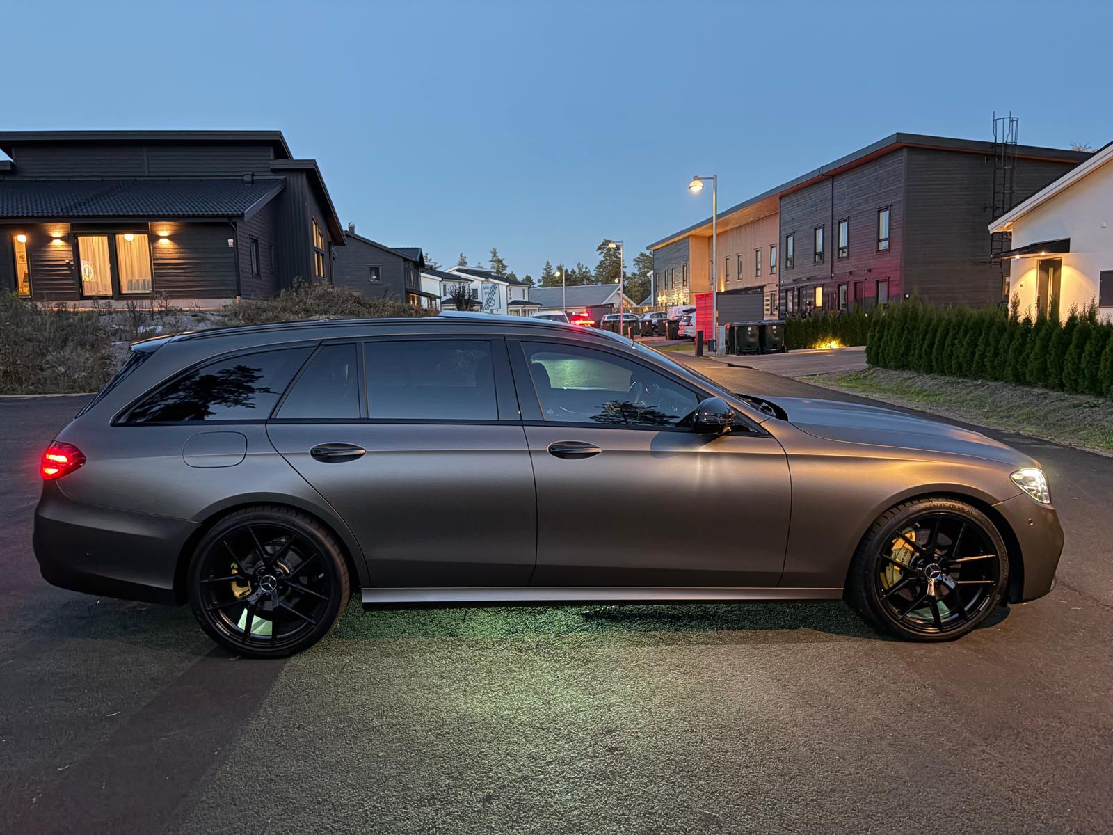 Mercedes-Benz E 220 AMG 2023, bild 7/10