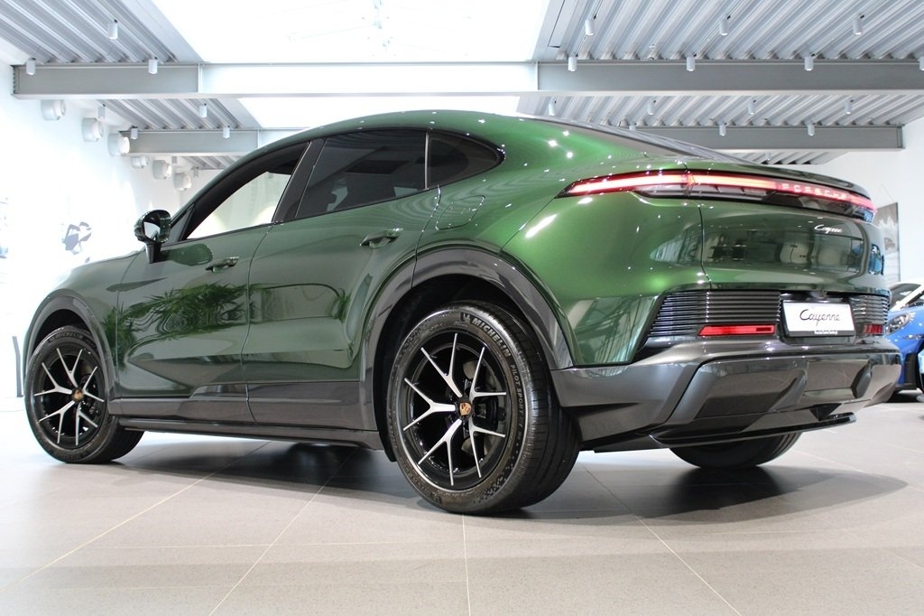 Porsche Cayenne Coupé Electric 2026, bild 2/10