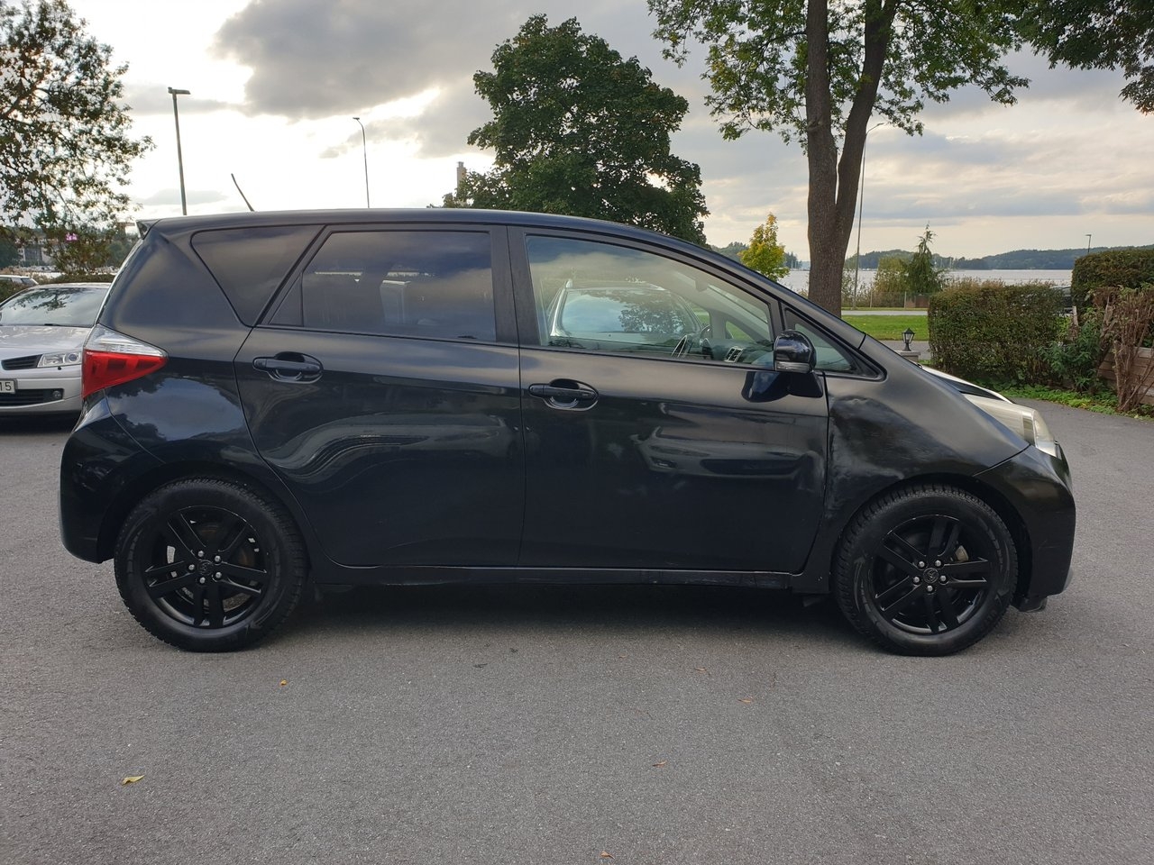 Toyota Verso-S 2011, bild 4/10