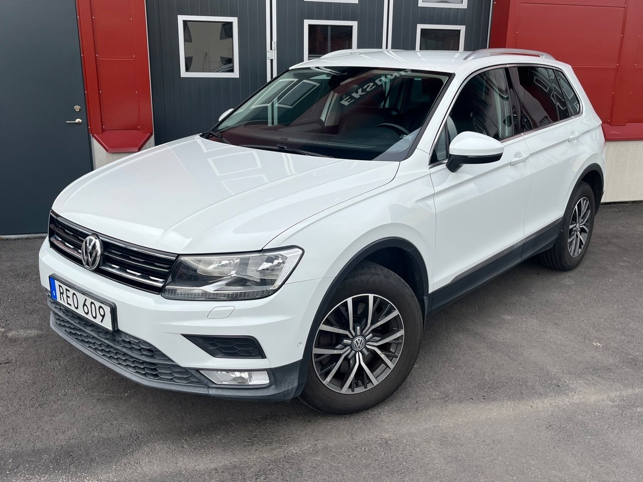Volkswagen Tiguan 2017, photo 3/10
