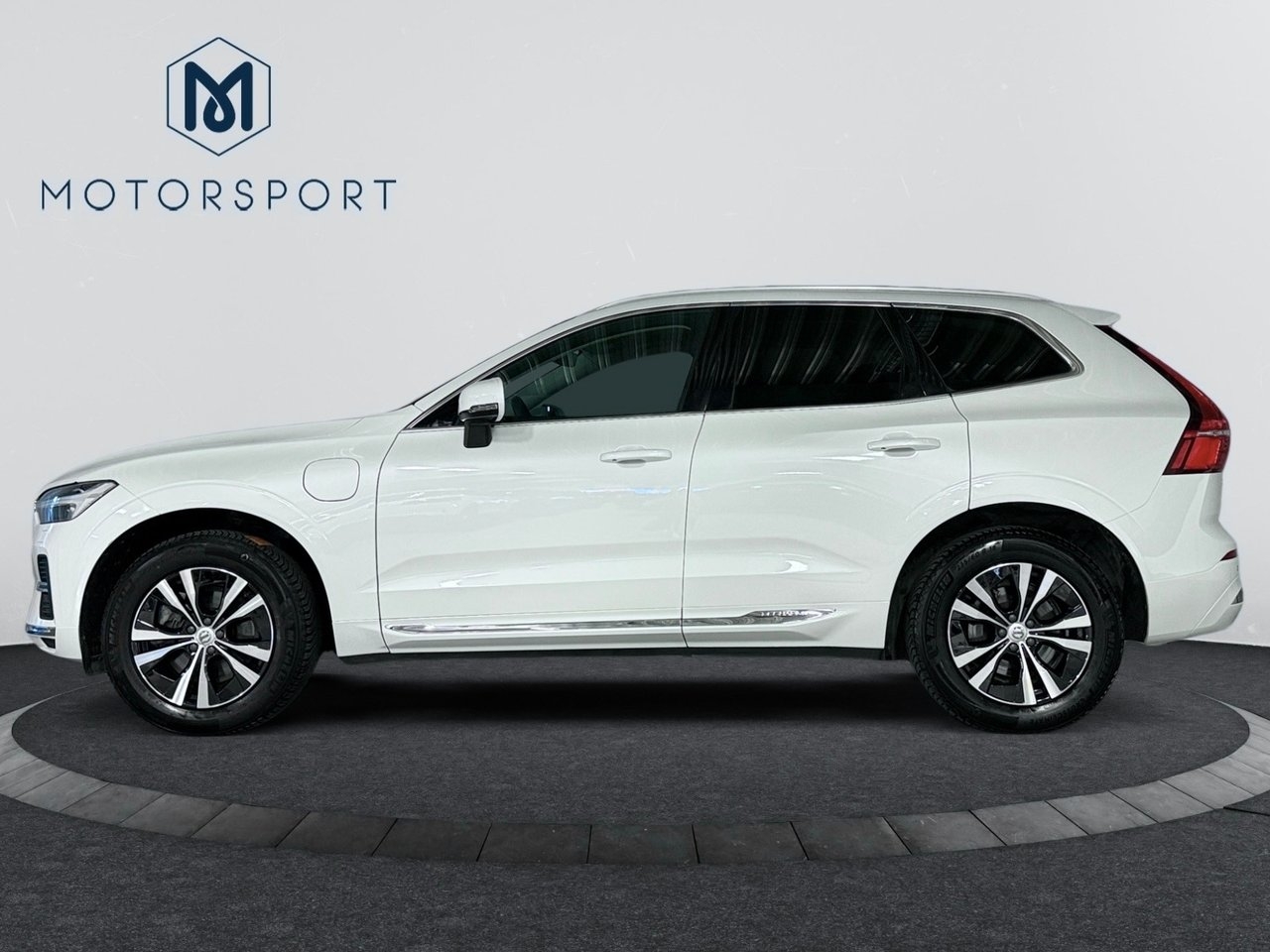 Volvo XC60 2024, kuva 3/10