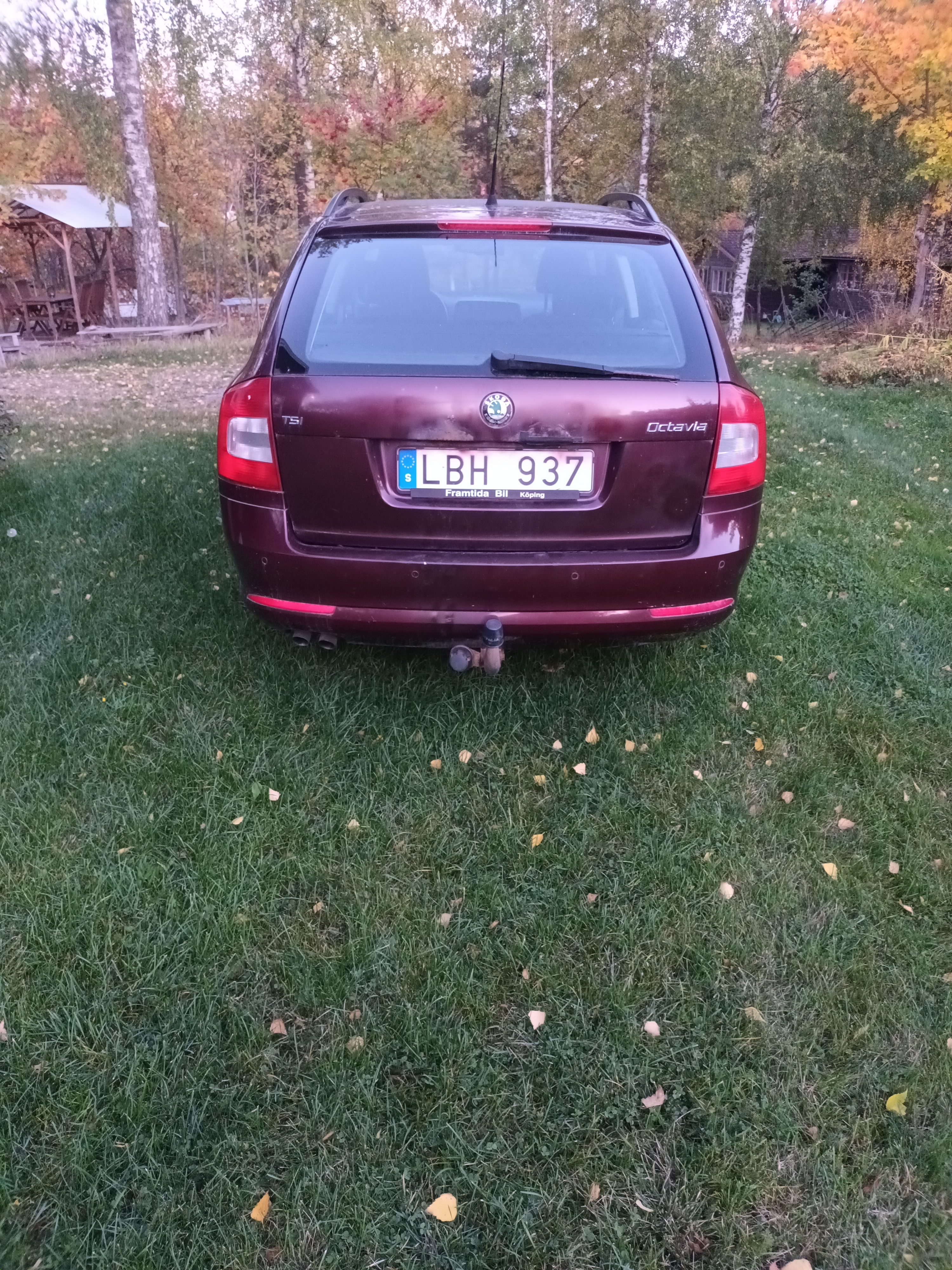 Skoda Octavia Kombi 1.4 TSI Manuell 2011, bild 4/9