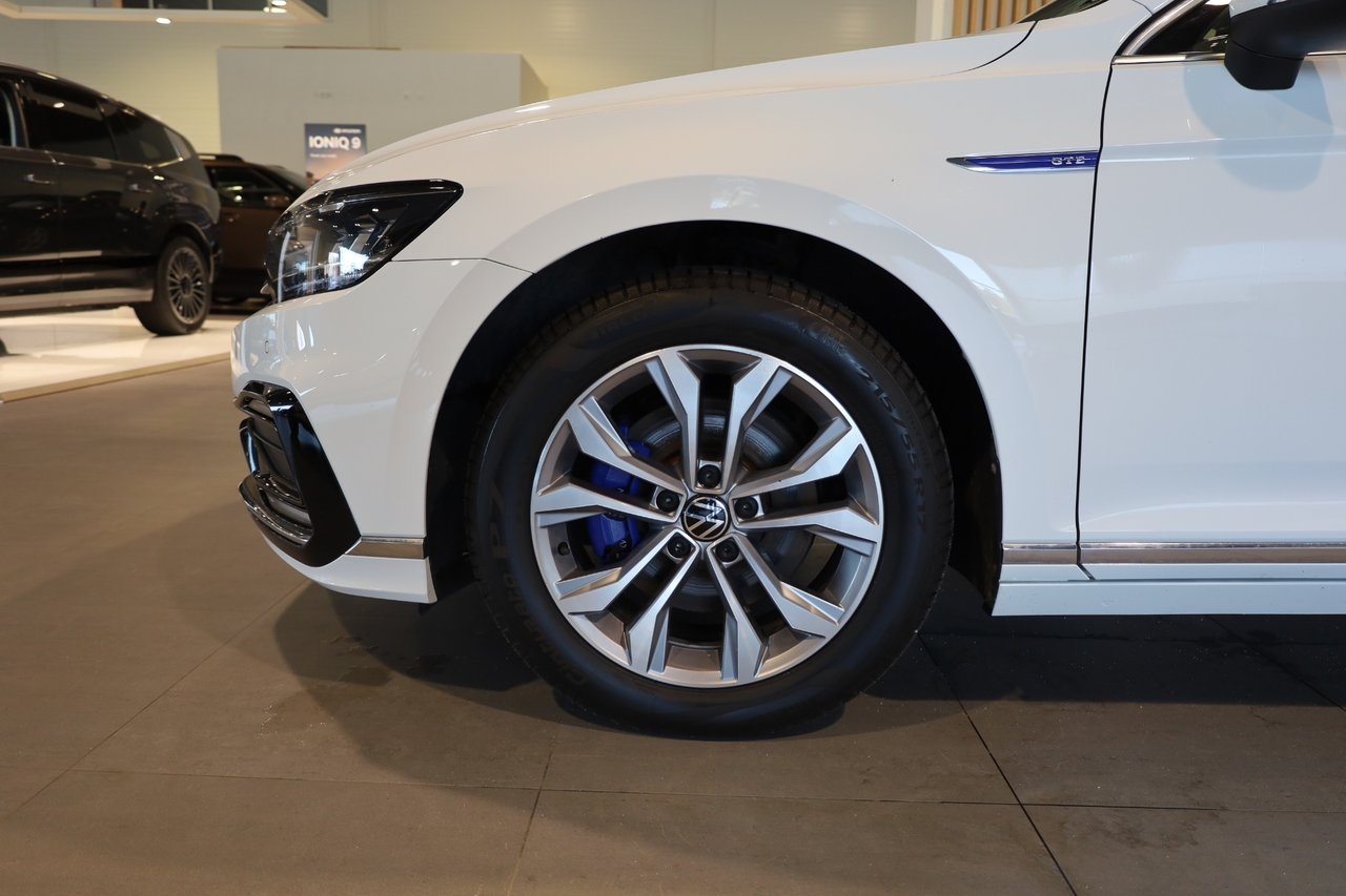 Volkswagen Passat 2021, bild 7/10