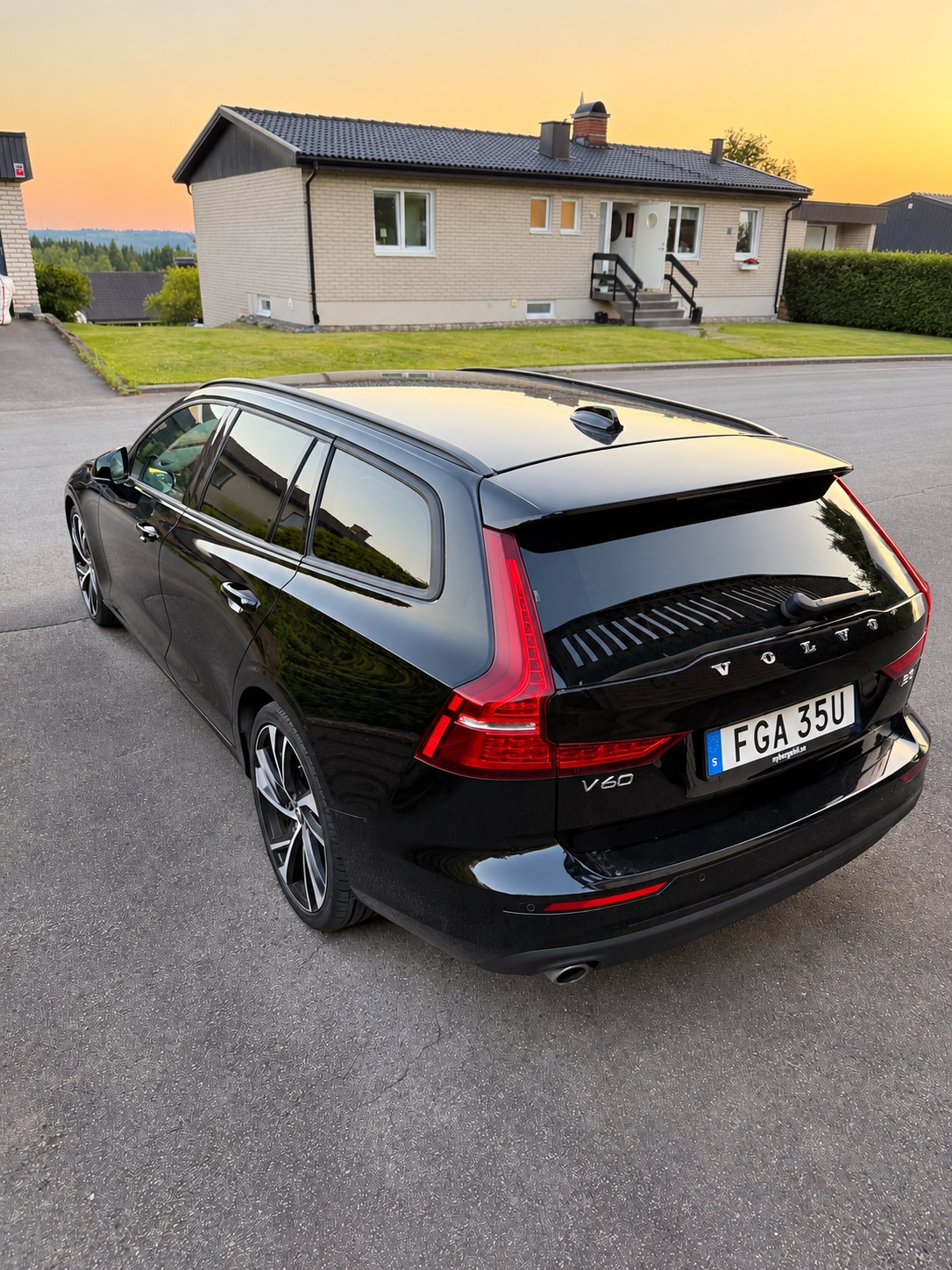 Volvo V60 B3 Geartronic 2021, kuva 3/5