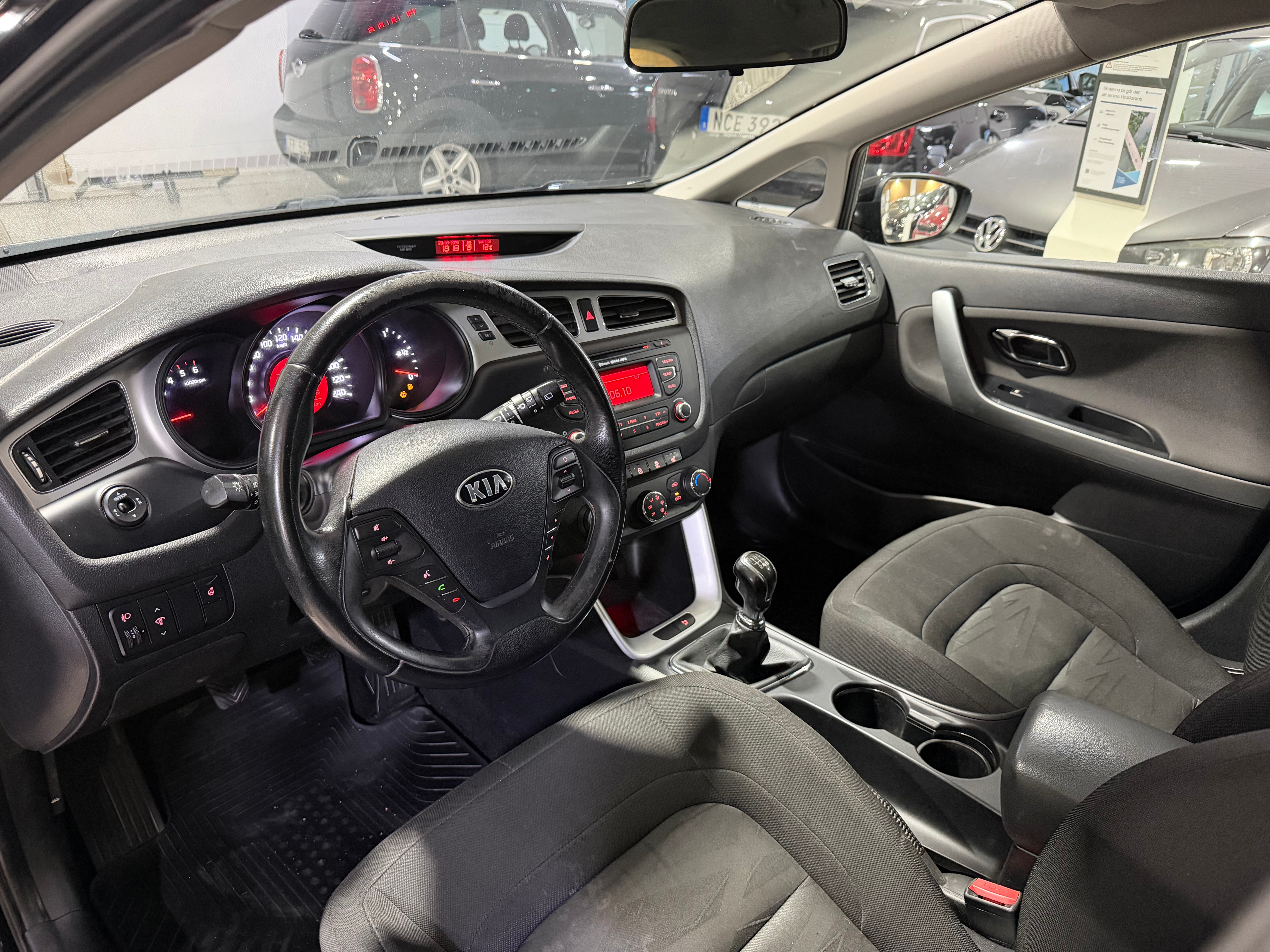Kia Ceed _sw 1.4 CRDi Manuell NY BES 2014, bild 5/9