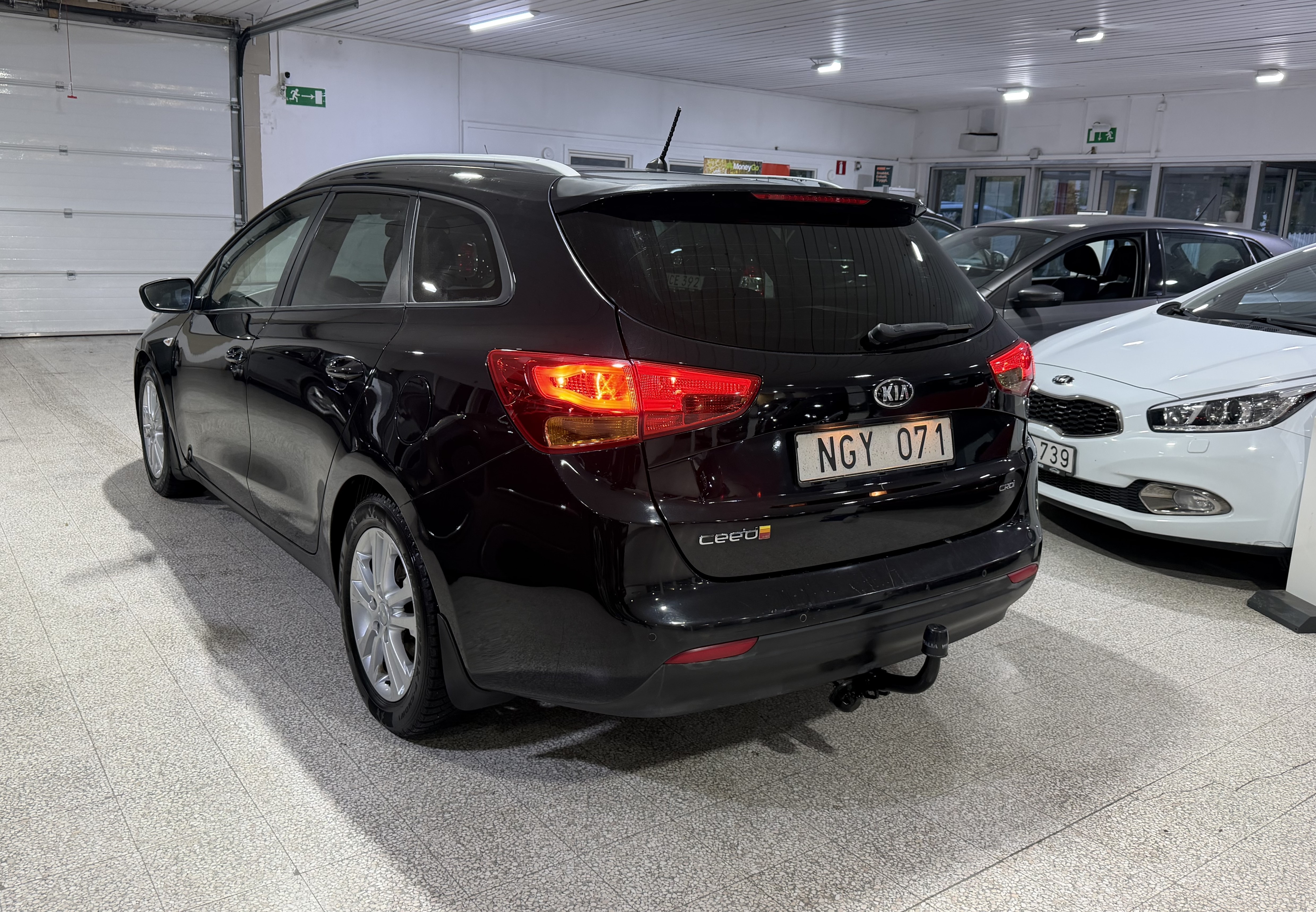 Kia Ceed _sw 1.4 CRDi Manuell NY BES 2014, bild 3/9