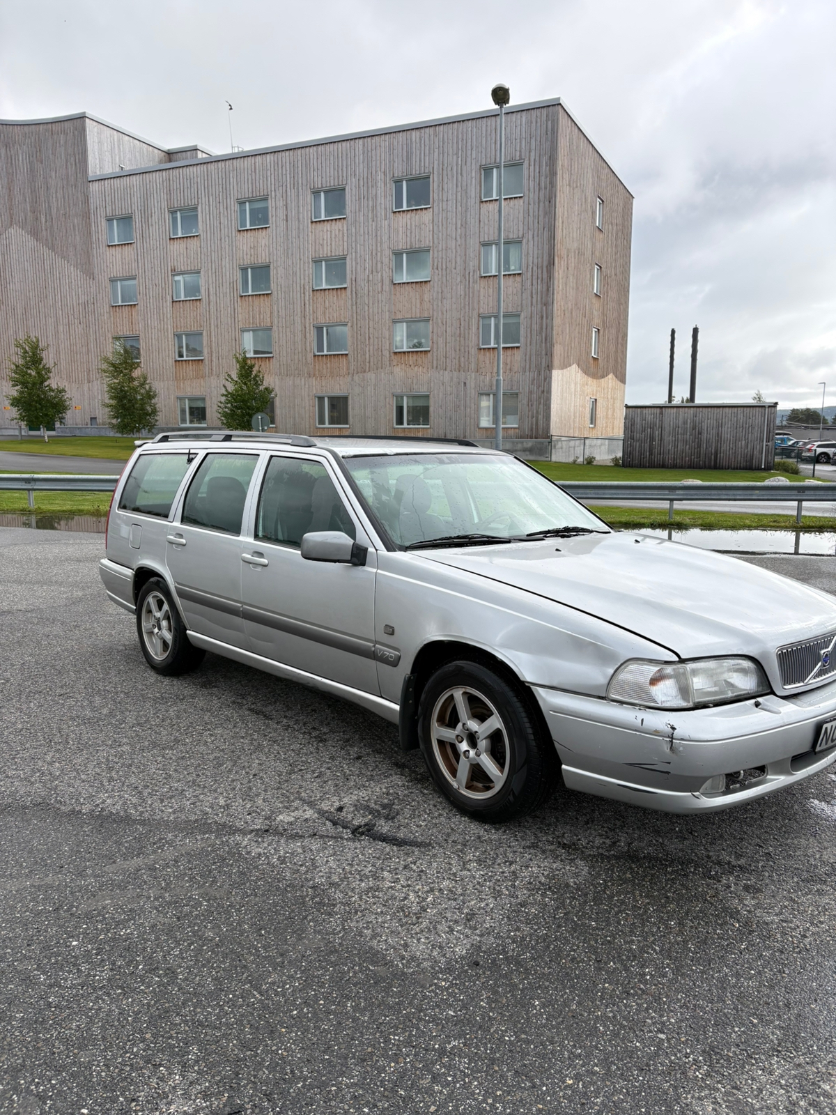Volvo V70 2.5 20V Manuell 1999, bild 2/10