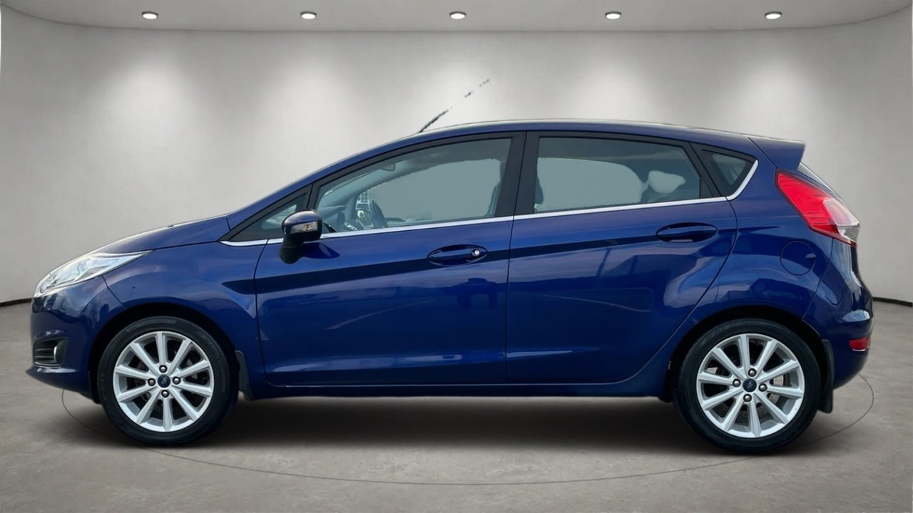 Ford Fiesta 5-dörrar 1.0 EcoBoost 100 hk 2015, bild 2/10