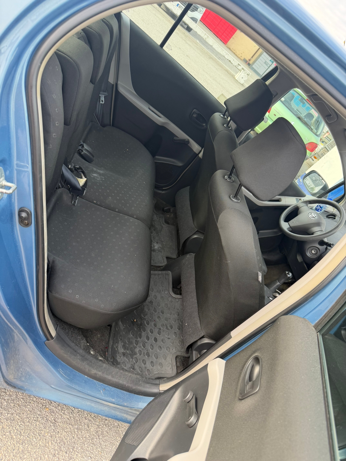 Toyota Yaris 5-dörrar 1.0 VVT-i Manuell 2006, bild 7/7