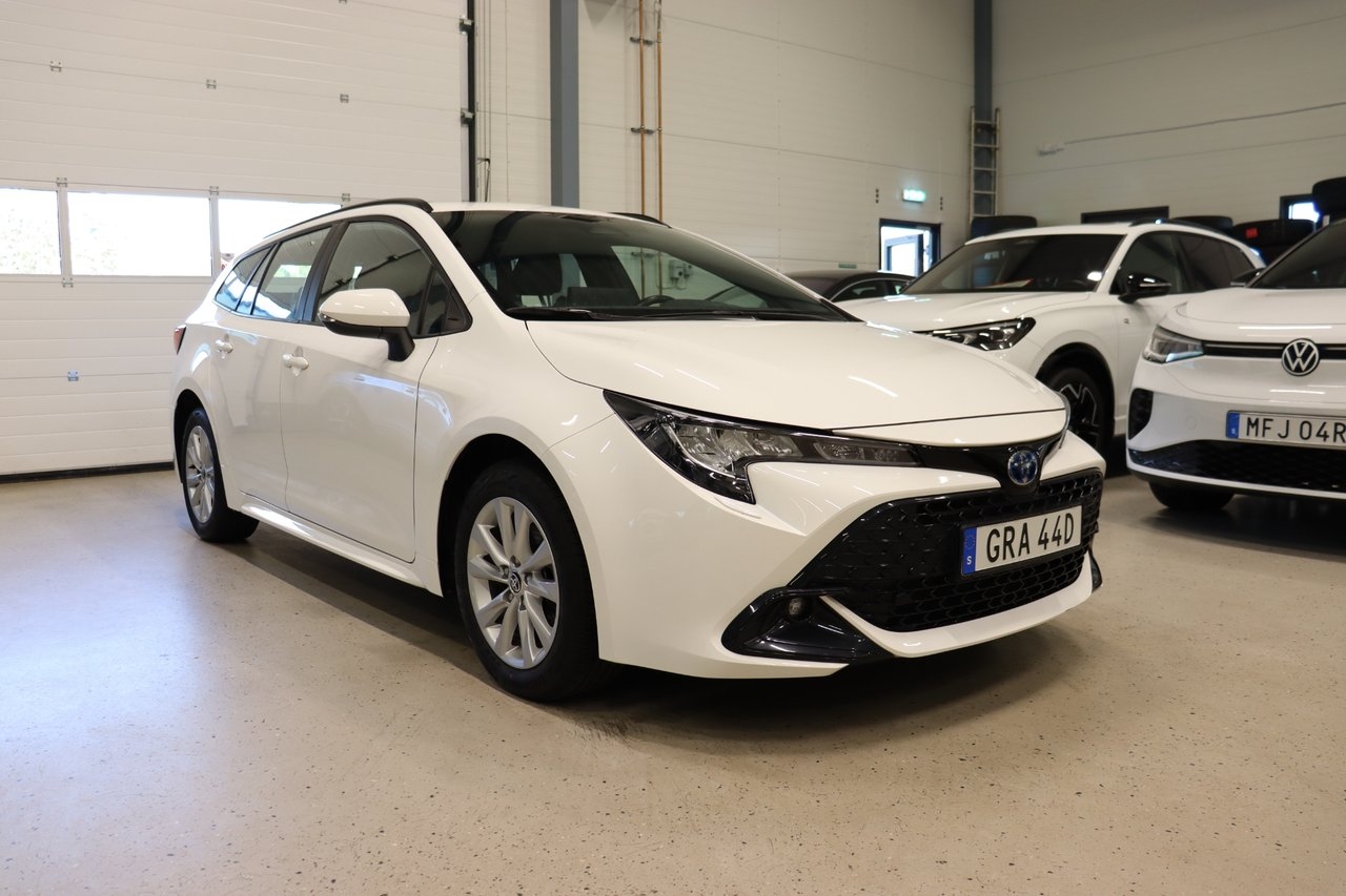 Toyota Corolla 2024, bild 2/10