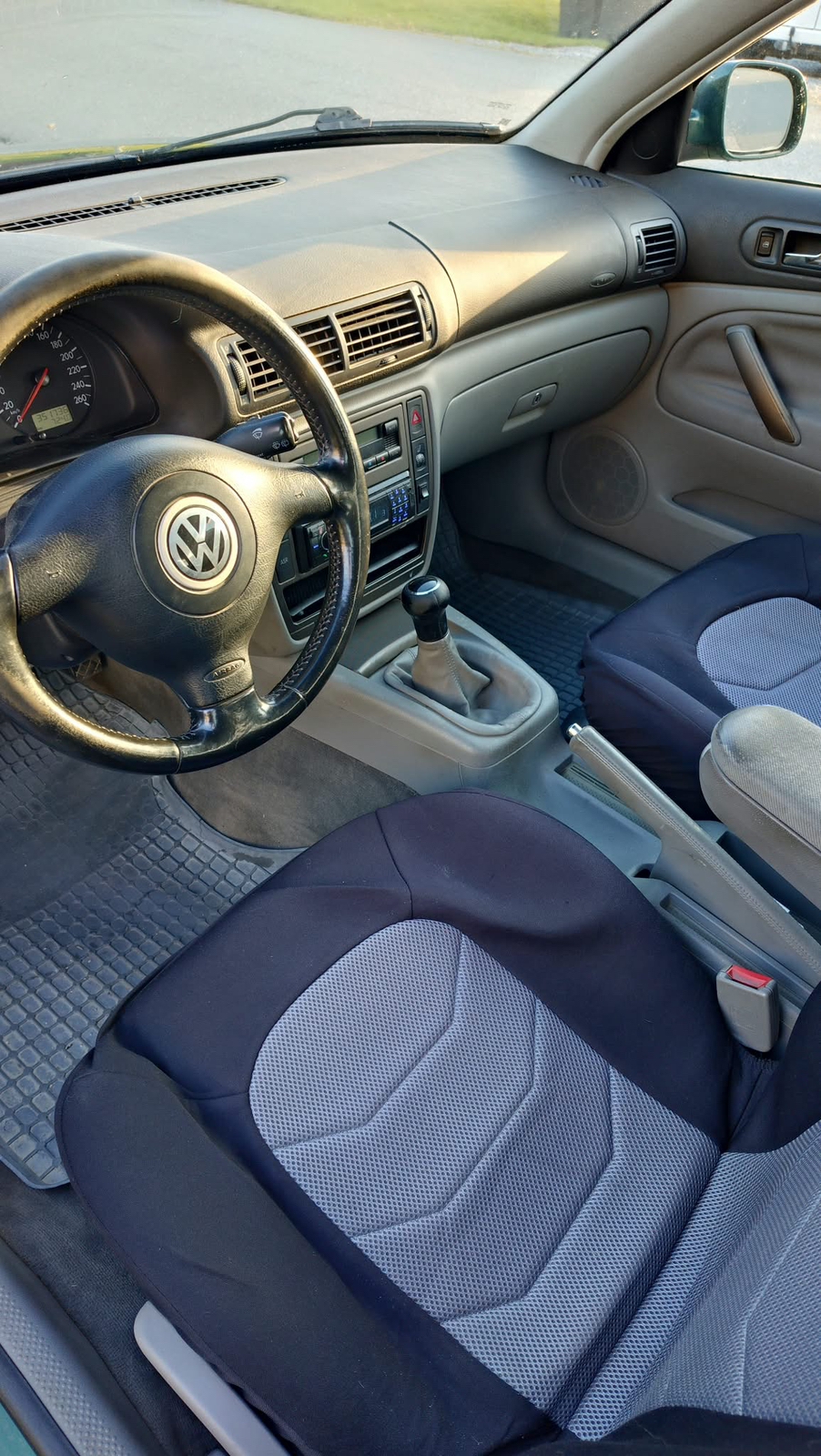Volkswagen Passat 2000, bild 5/6
