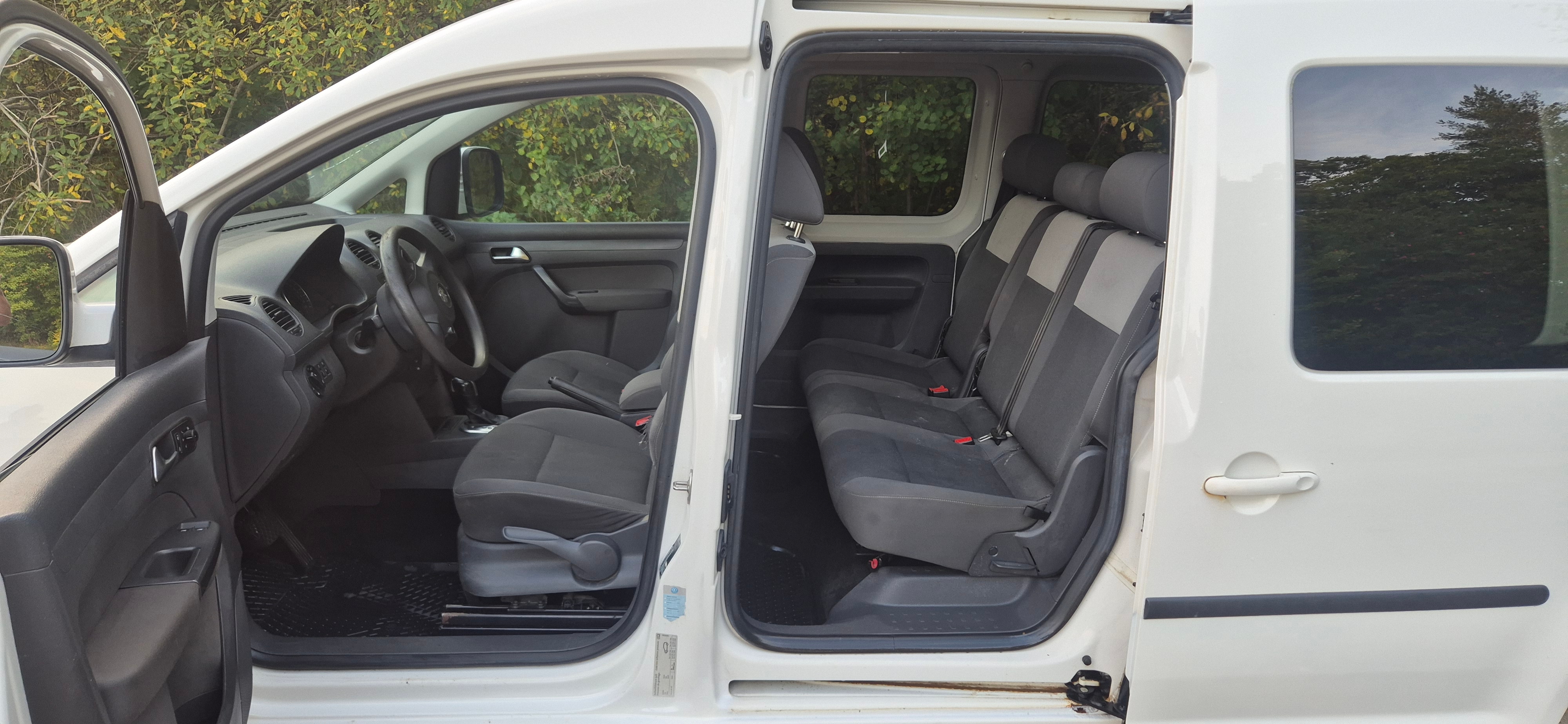 Volkswagen Caddy 2012, kuva 3/8