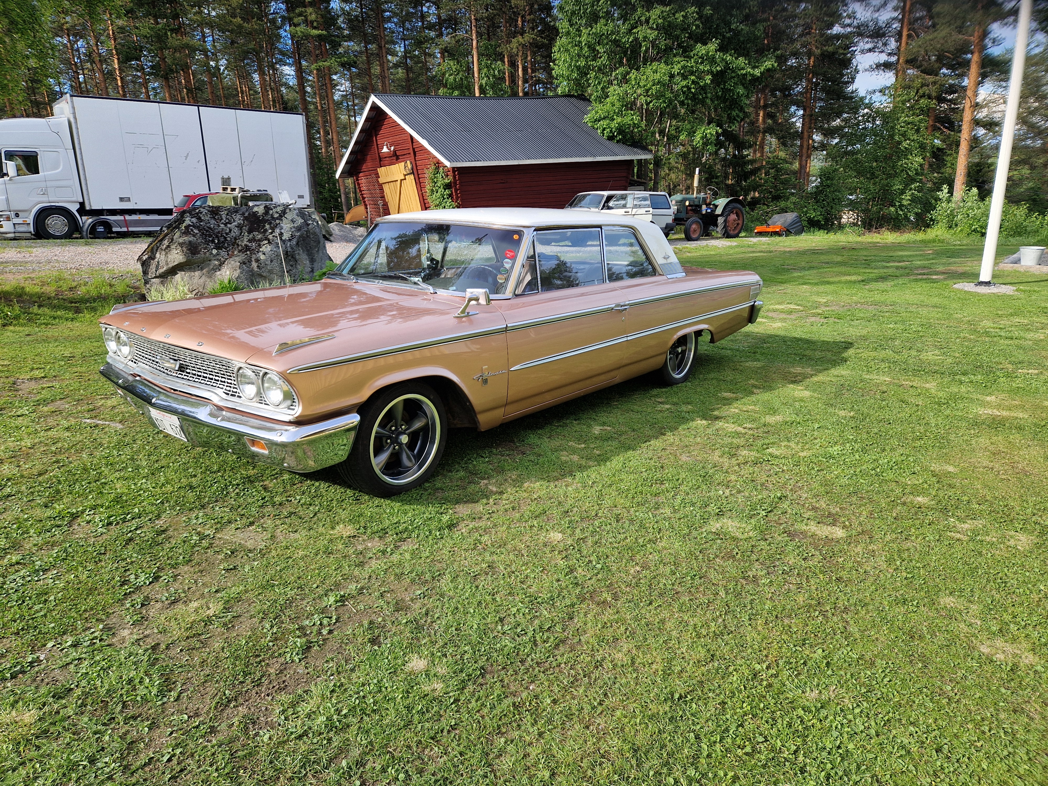 Ford Galaxie