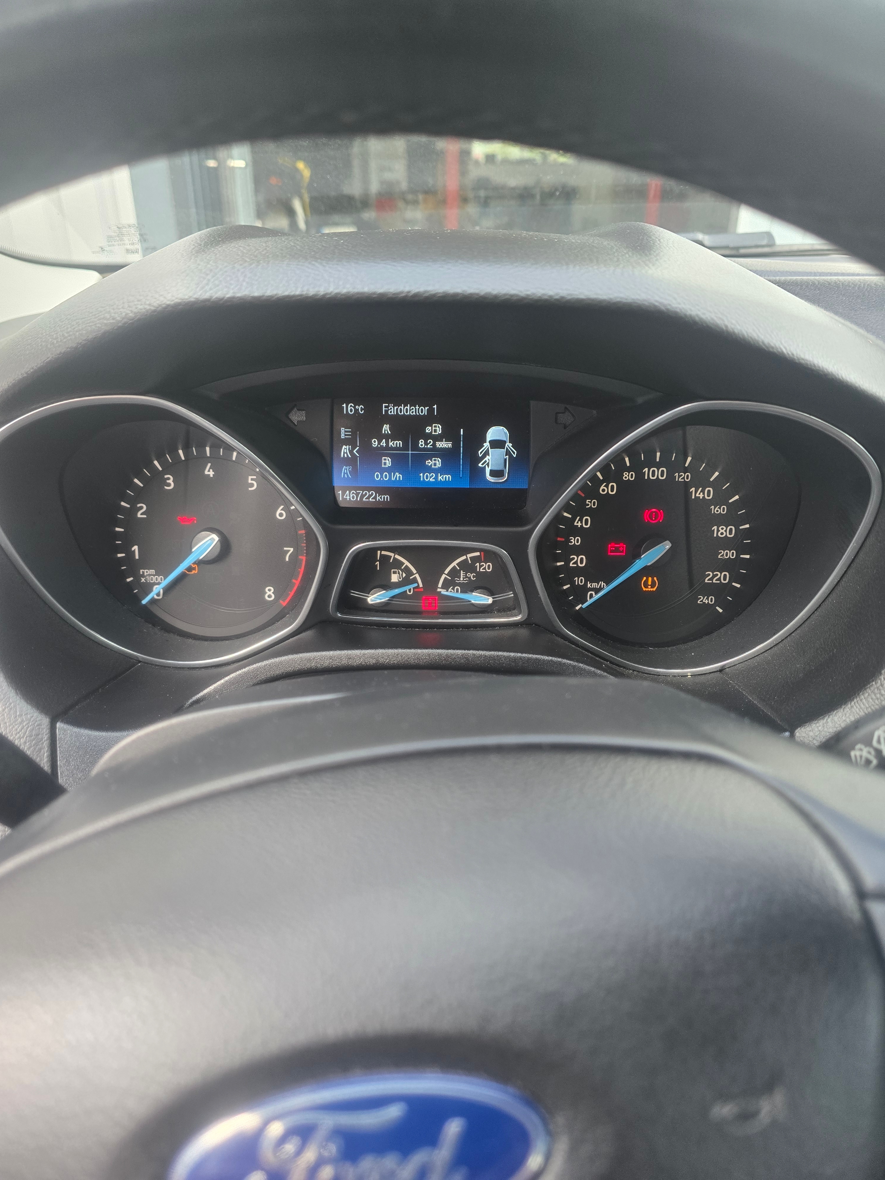 Ford Focus 1.0 EcoBoost Manuell 2015, kuva 5/8