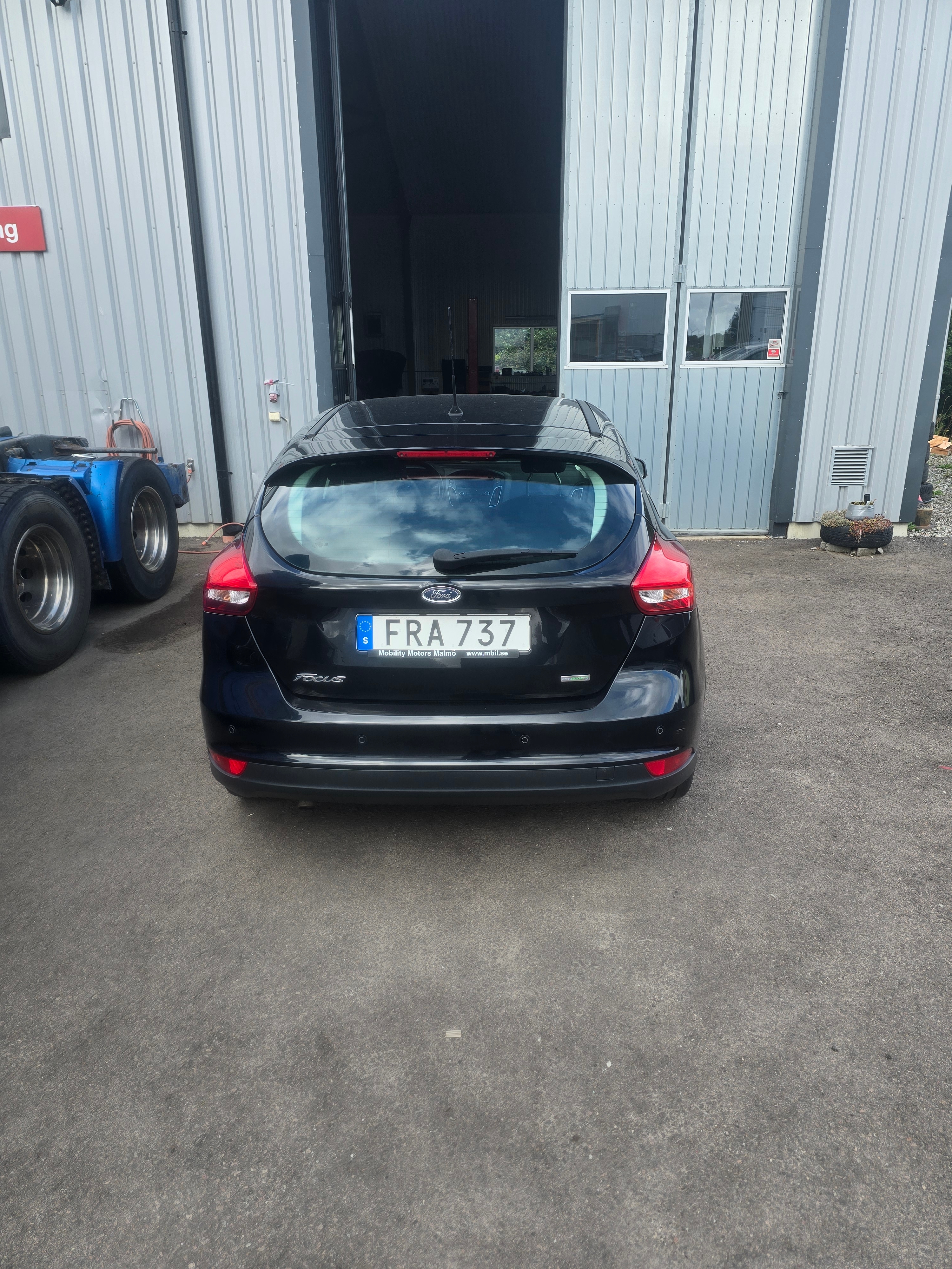Ford Focus 1.0 EcoBoost Manuell 2015, kuva 4/8