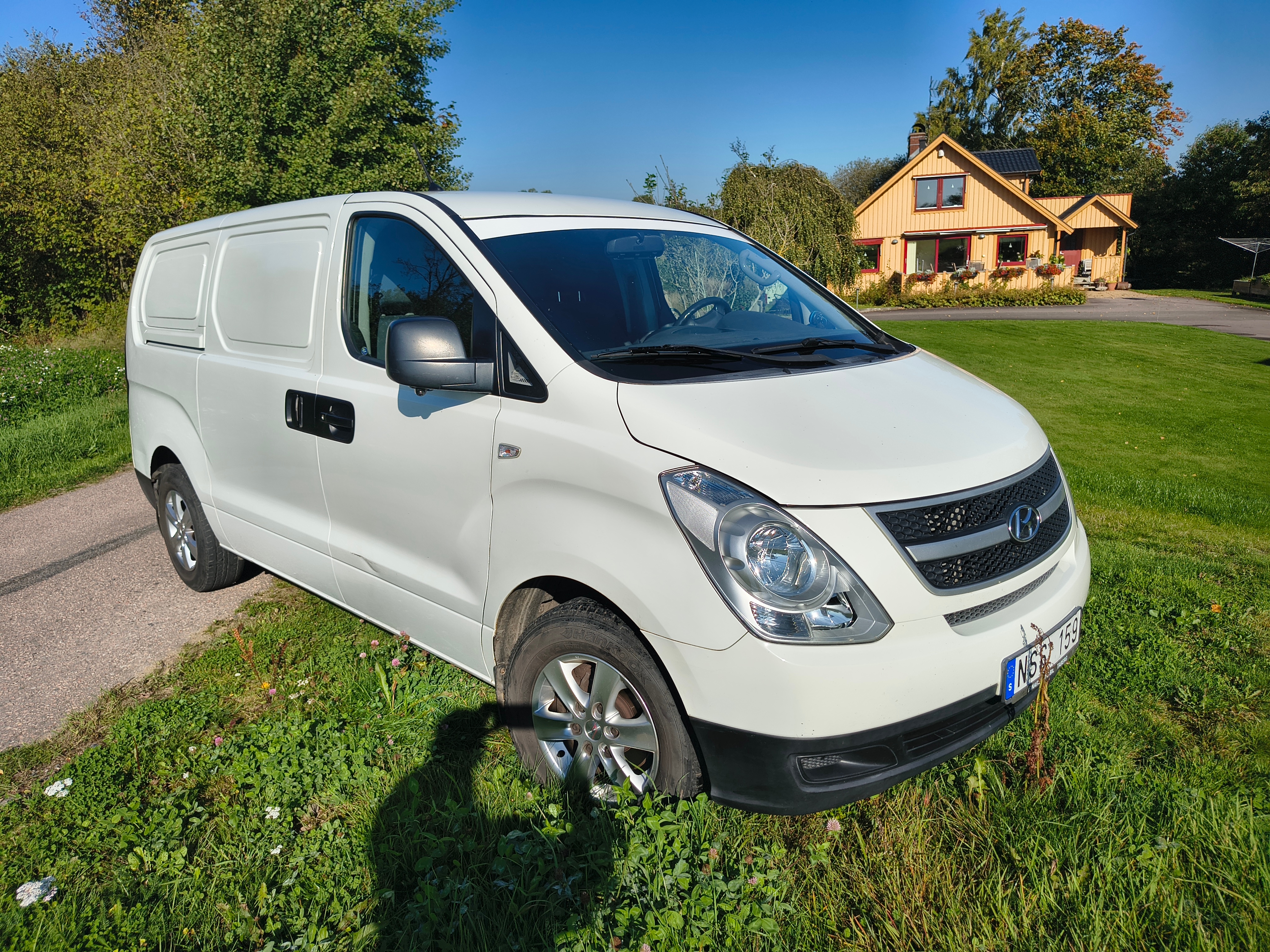 Hyundai H-1 Cargo 2.5 CRDi Manuell 2011, bild 2/10
