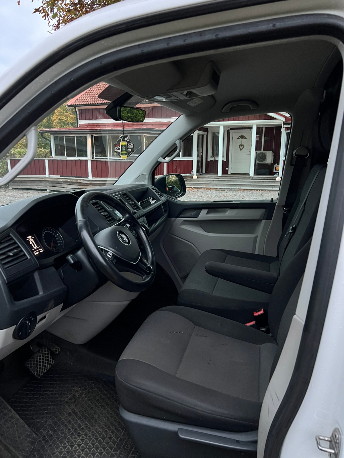 Volkswagen Transporter 2017, bild 6/7
