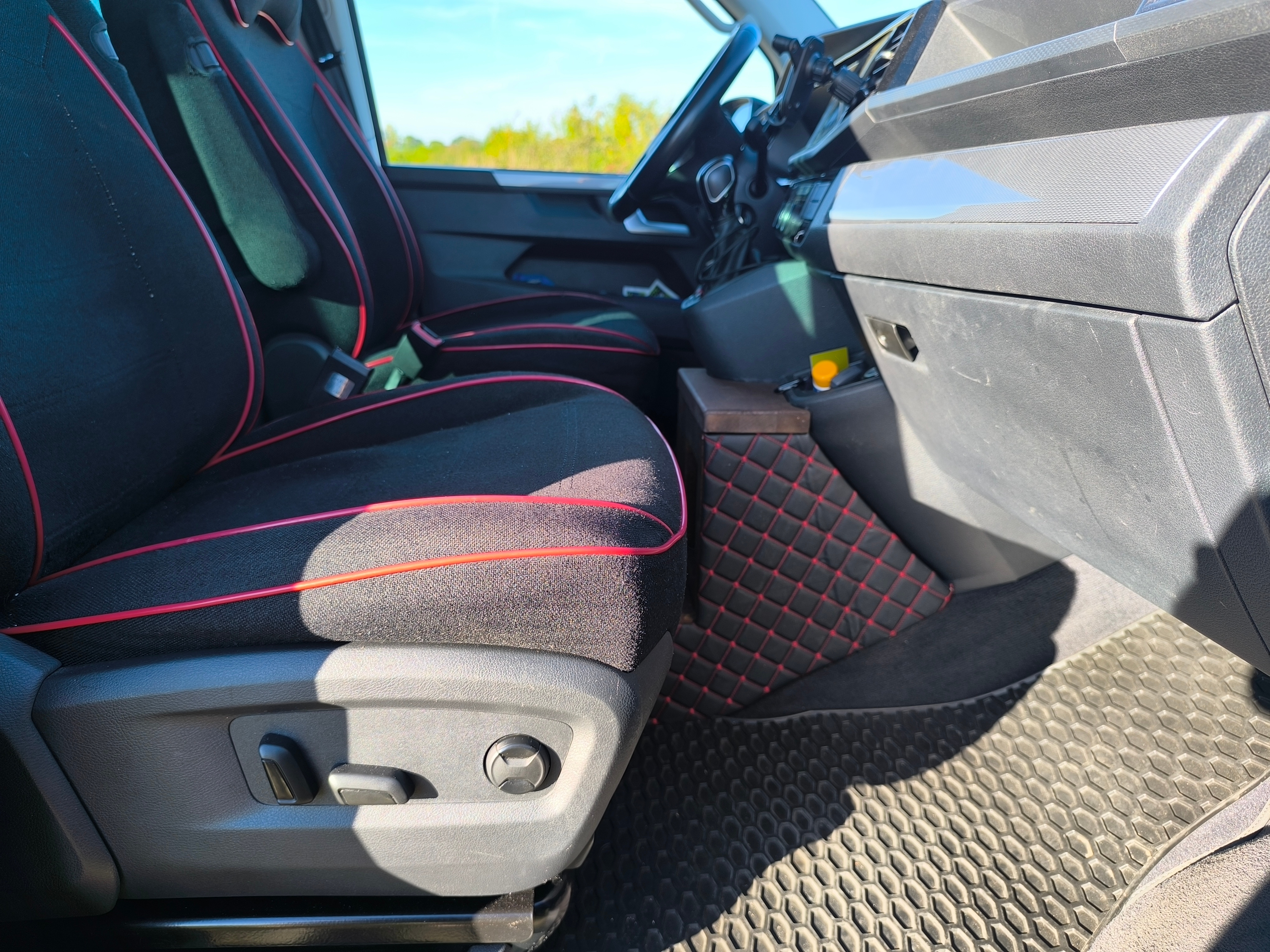 Volkswagen Multivan 2020, bild 4/10