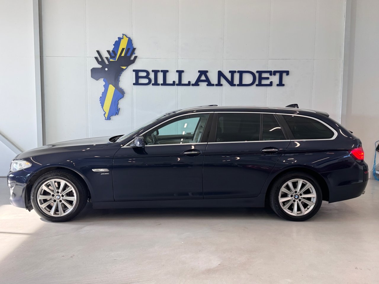 BMW 530 d xDrive Touring 2012, bild 4/10