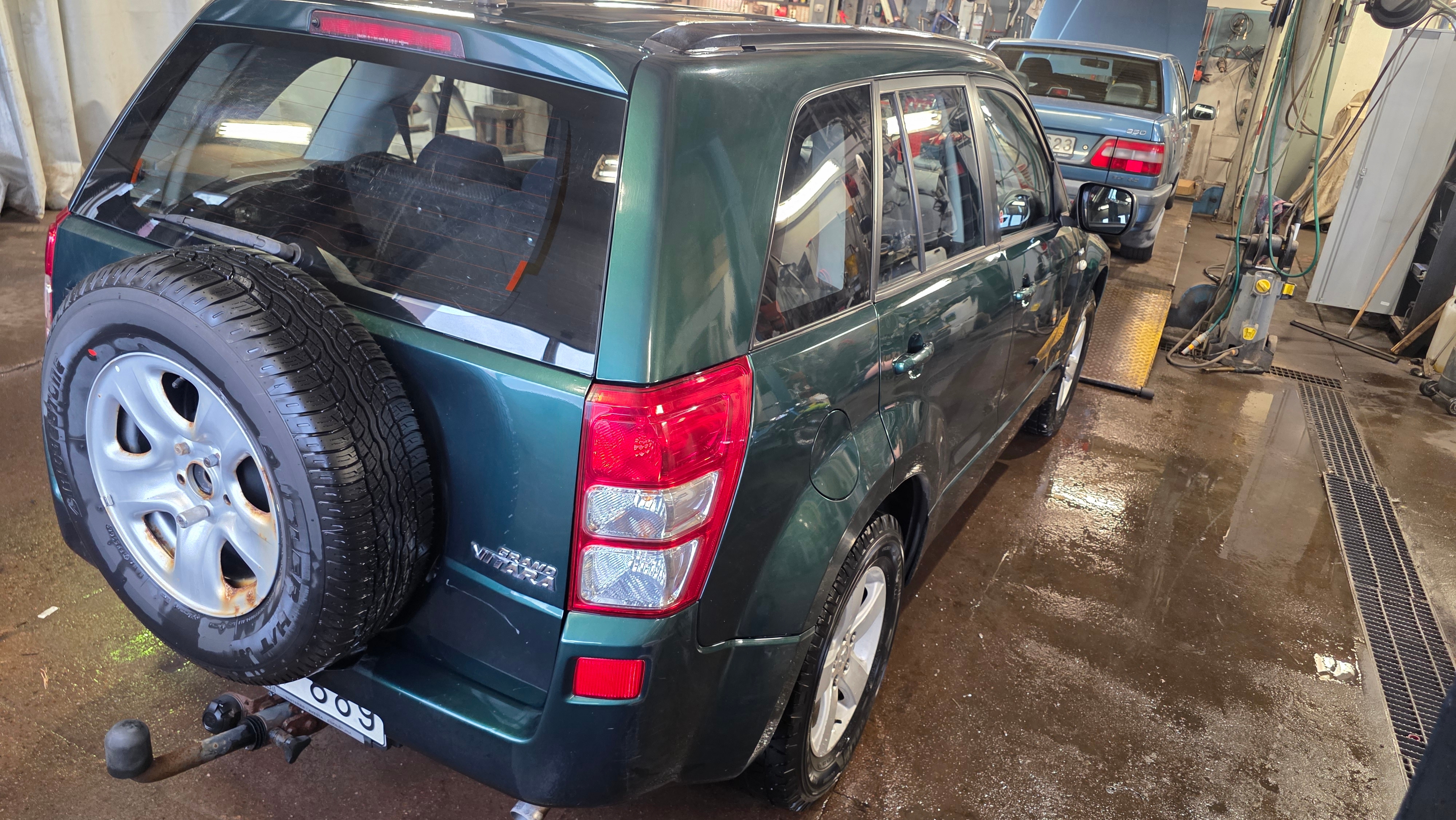 Suzuki Grand Vitara 2007, bild 4/8
