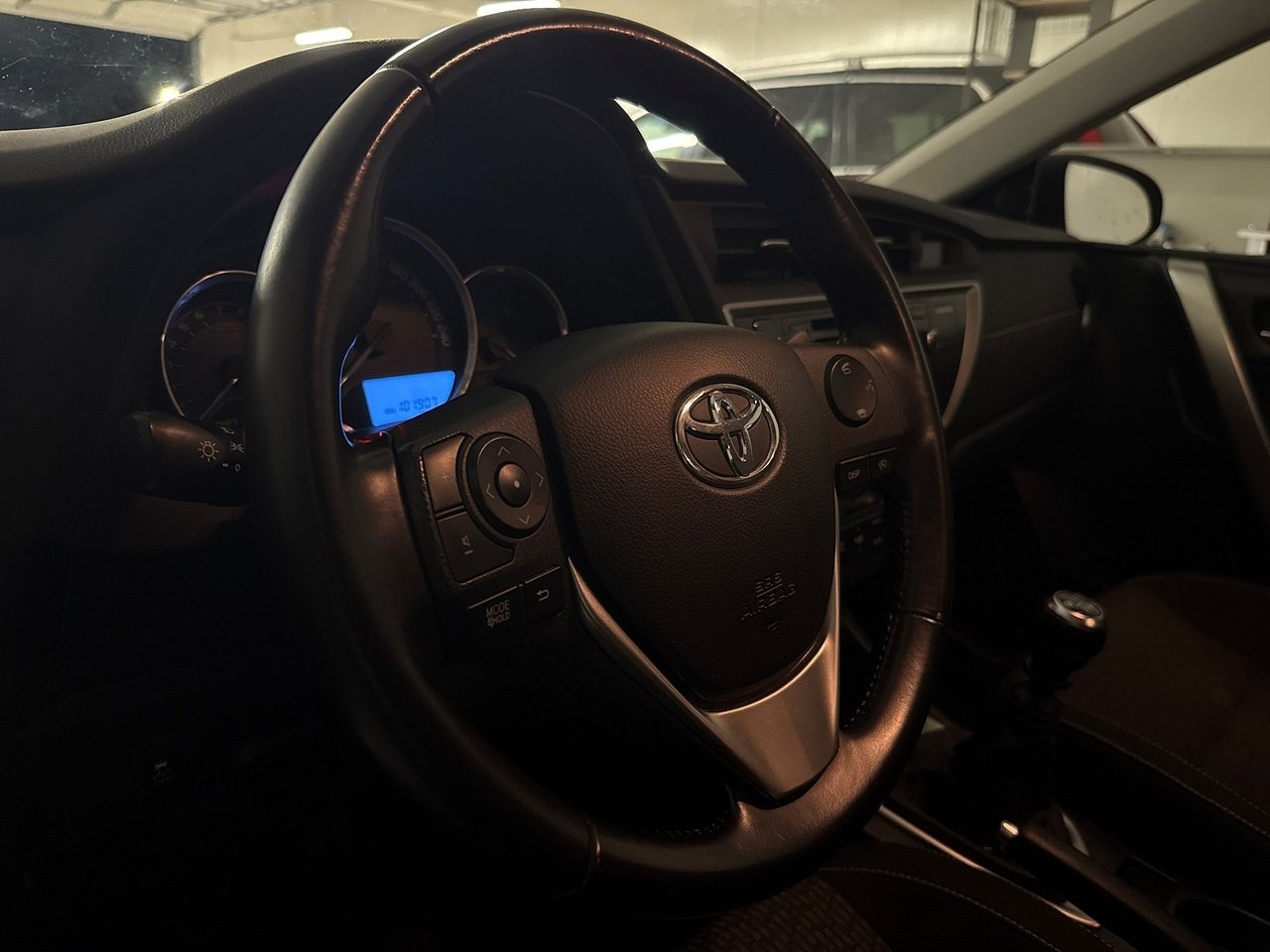 Toyota Auris 2015, bild 4/10