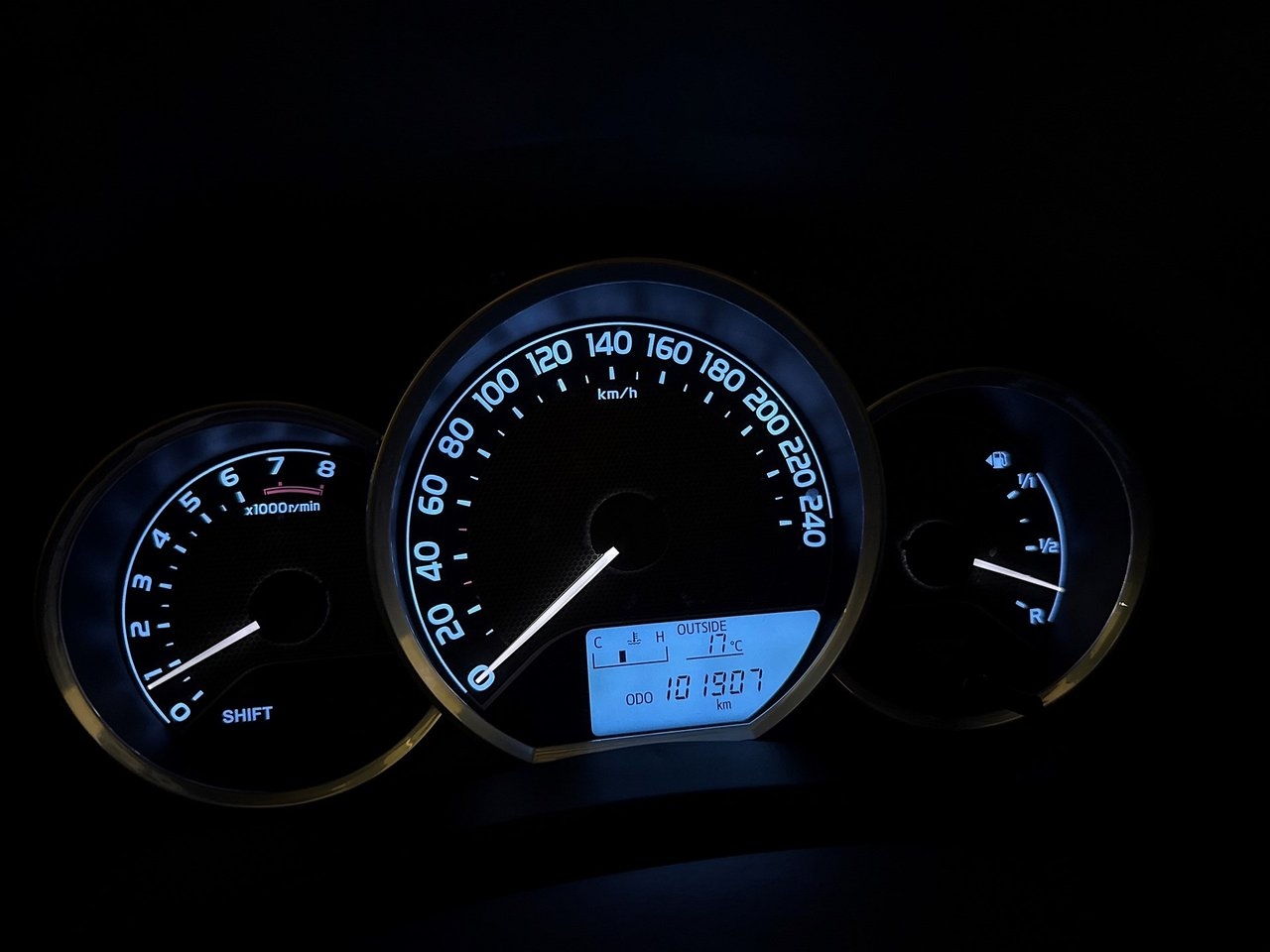 Toyota Auris 2015, bild 3/10
