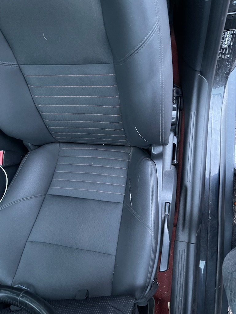 Volvo C30 2.0F Manuell 2011, bild 7/7