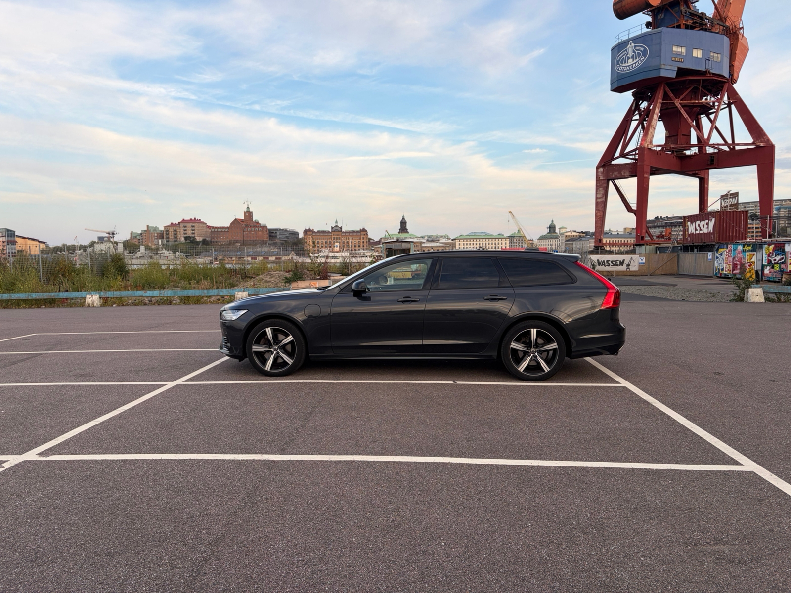 Volvo V90 T8 Twin Engine AWD Geartronic 2020, photo 4/9