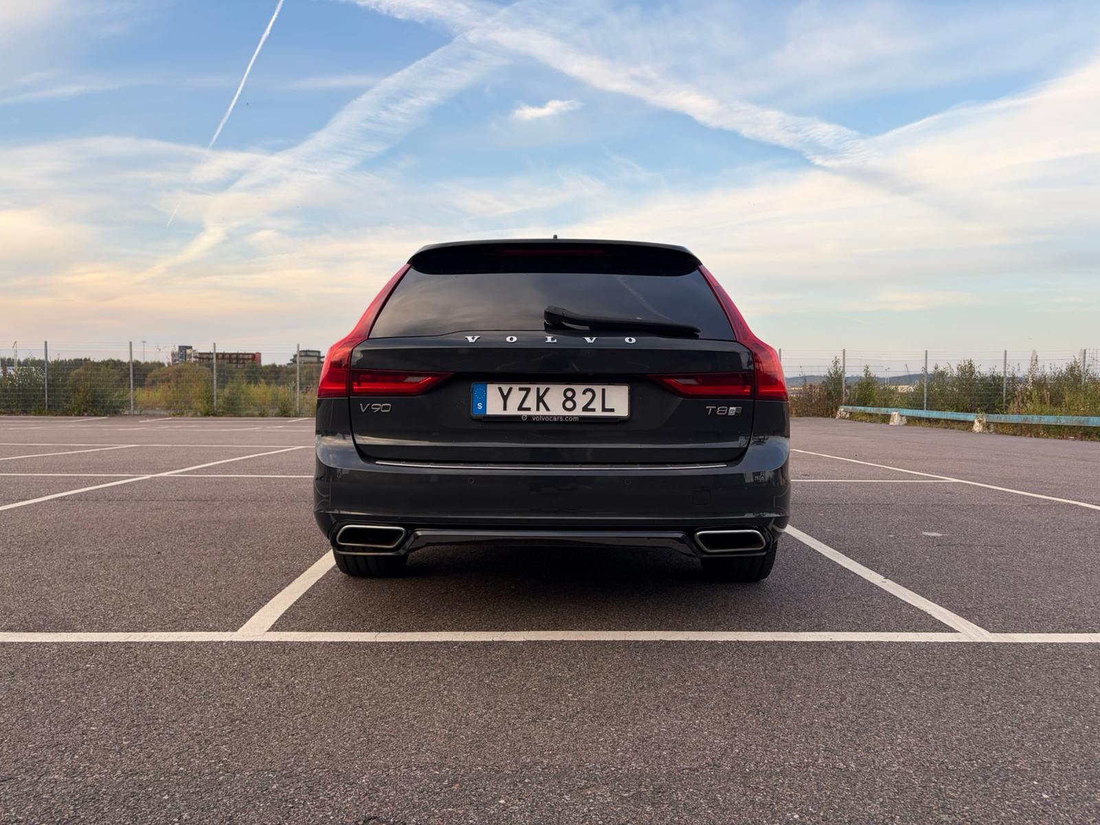 Volvo V90 T8 Twin Engine AWD Geartronic 2020, photo 5/9