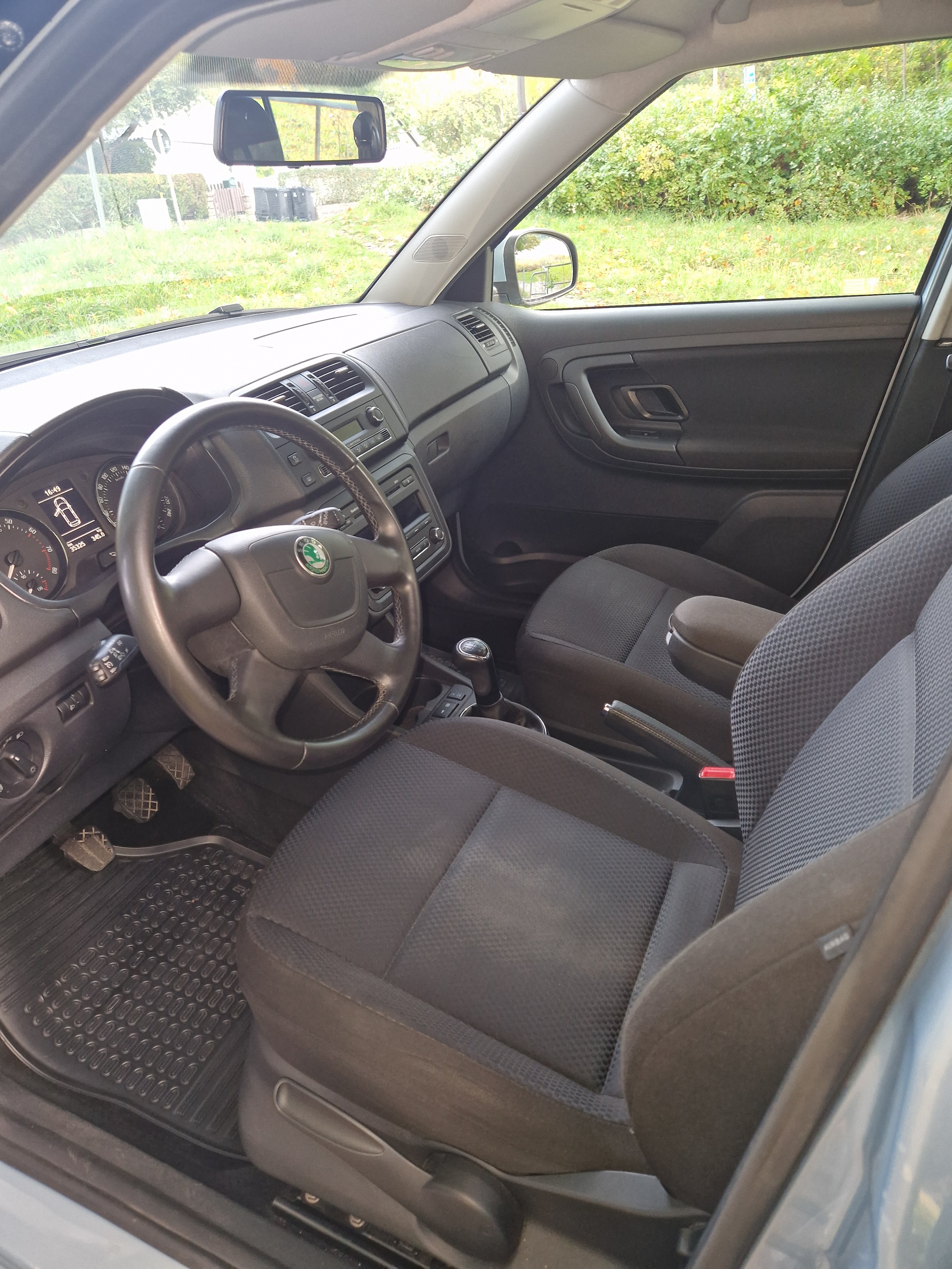 Skoda Fabia Kombi 1.2 12v Manuell 2011, bild 7/7