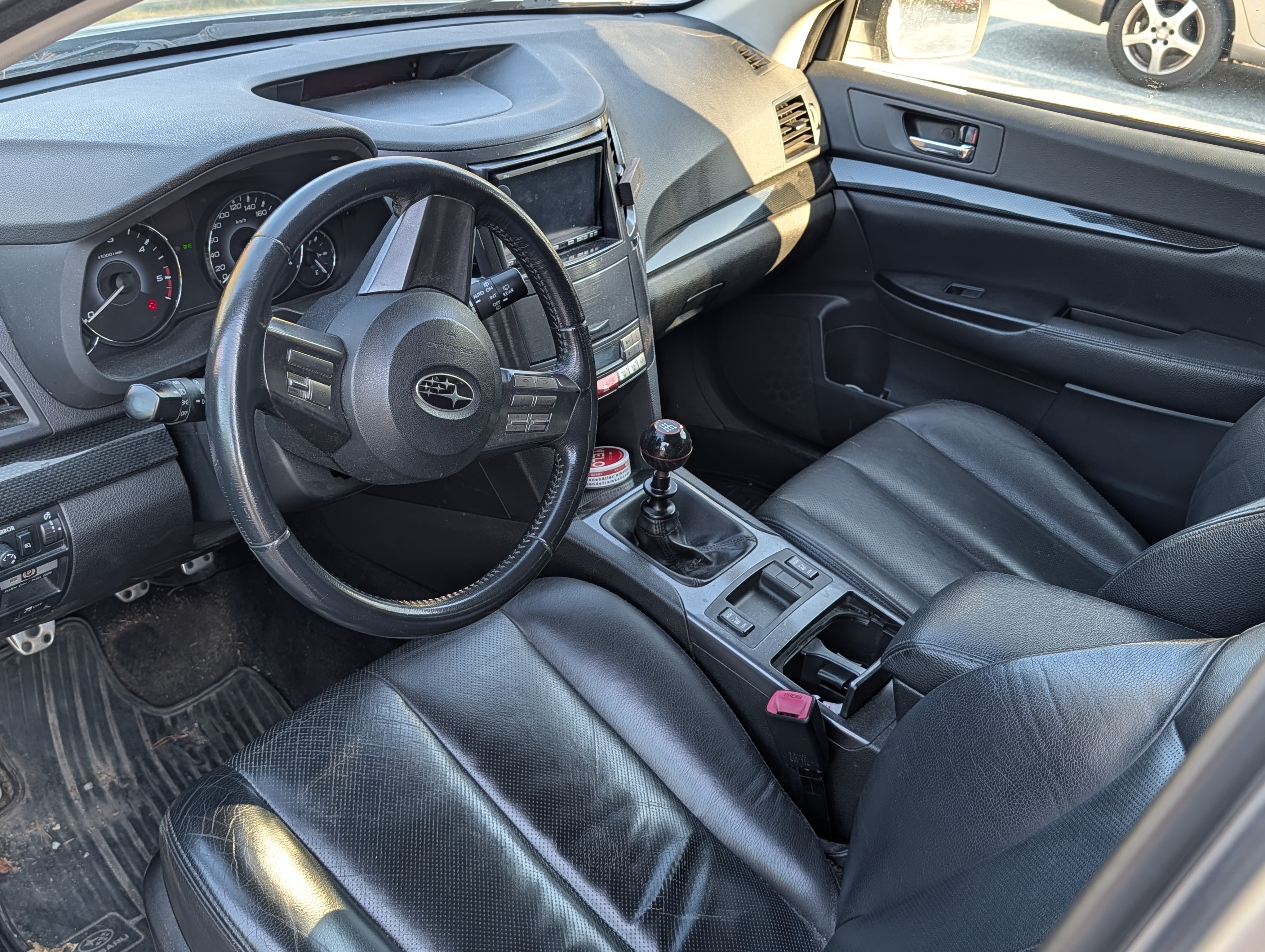 Subaru Legacy Wagon 2.0 4WD Manuell 2010, bild 2/4