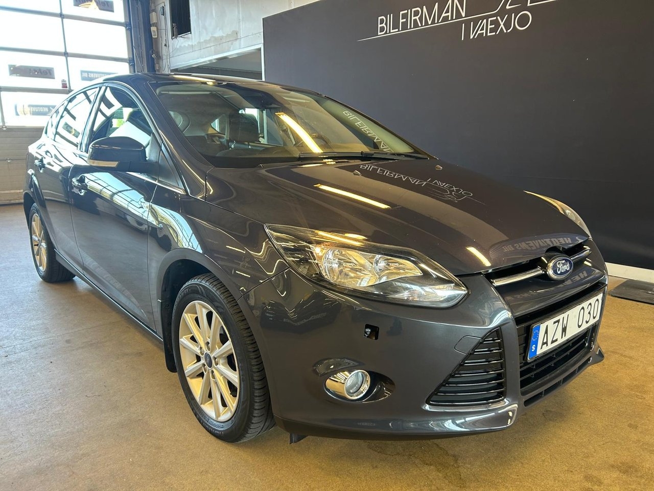 Ford Focus 5-Dörr 1.0 EcoBoost Titanium 2013, kuva 2/10
