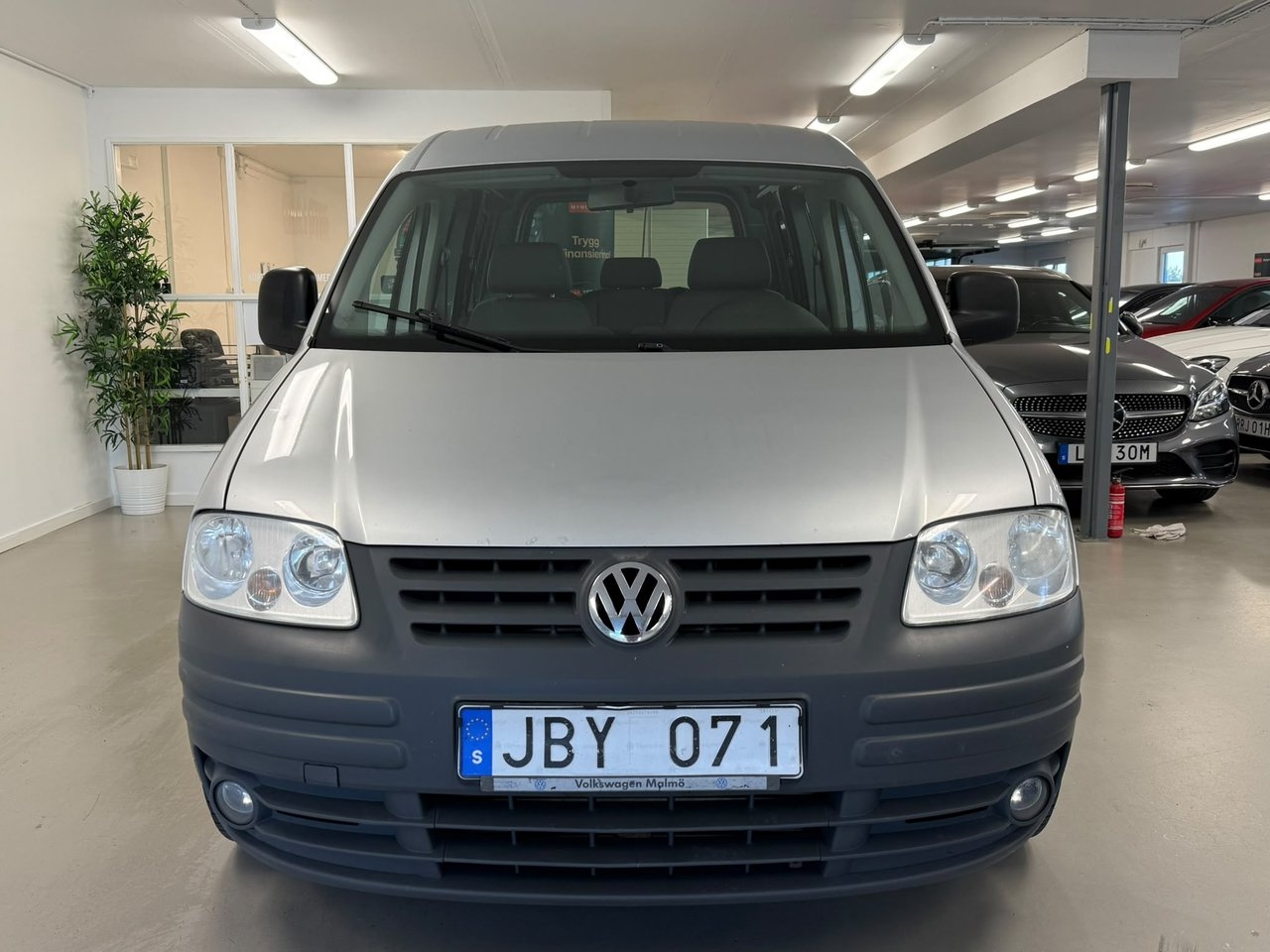 Volkswagen Caddy Skåpbil 1.9 TDI DPF 2009, bild 2/10