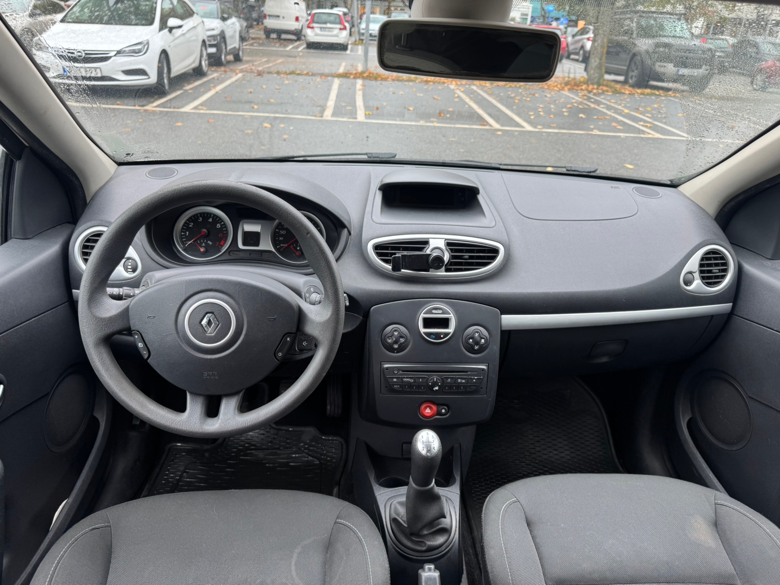 Renault Clio 2010, kuva 4/6