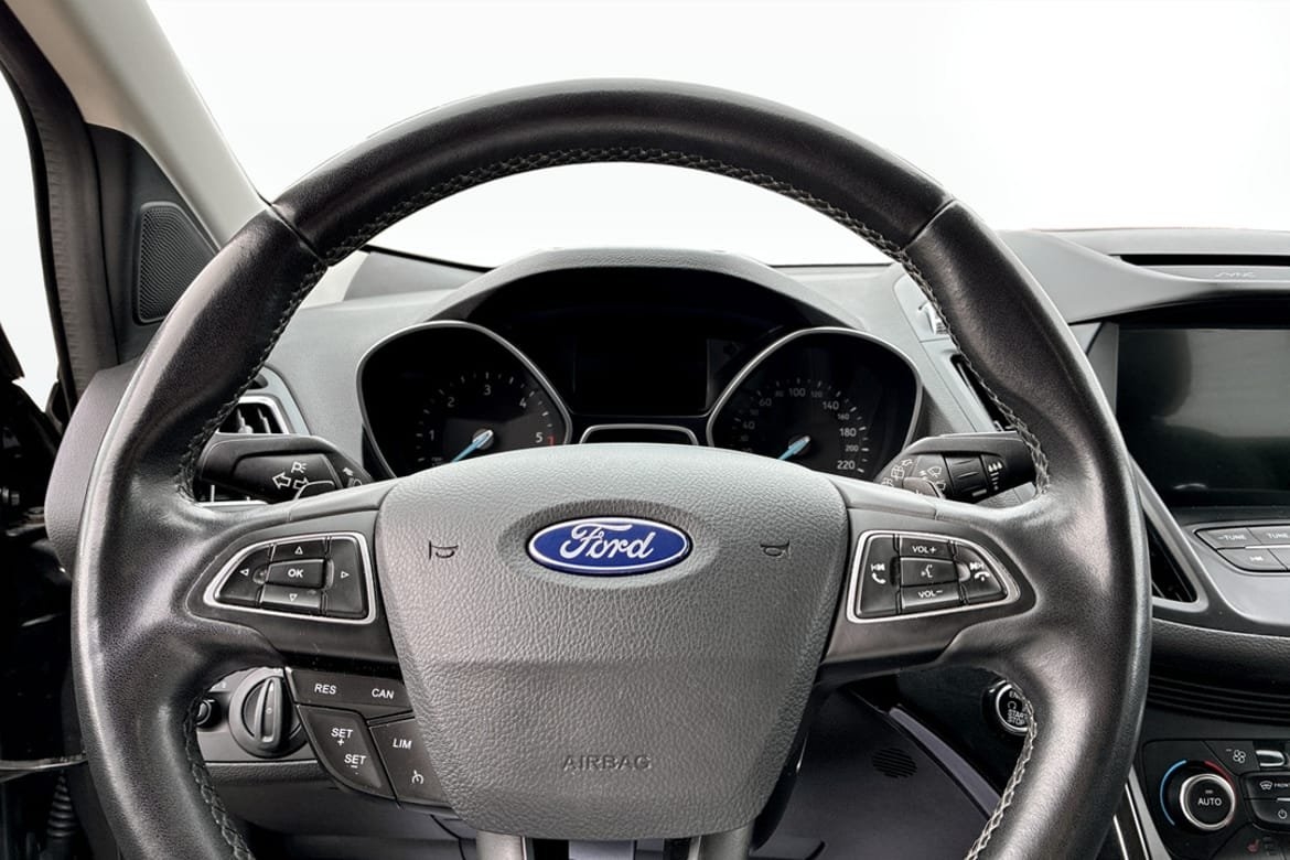 Ford Kuga 2.0 TDCi AWD Powershift, 150hk 2018, bild 7/9