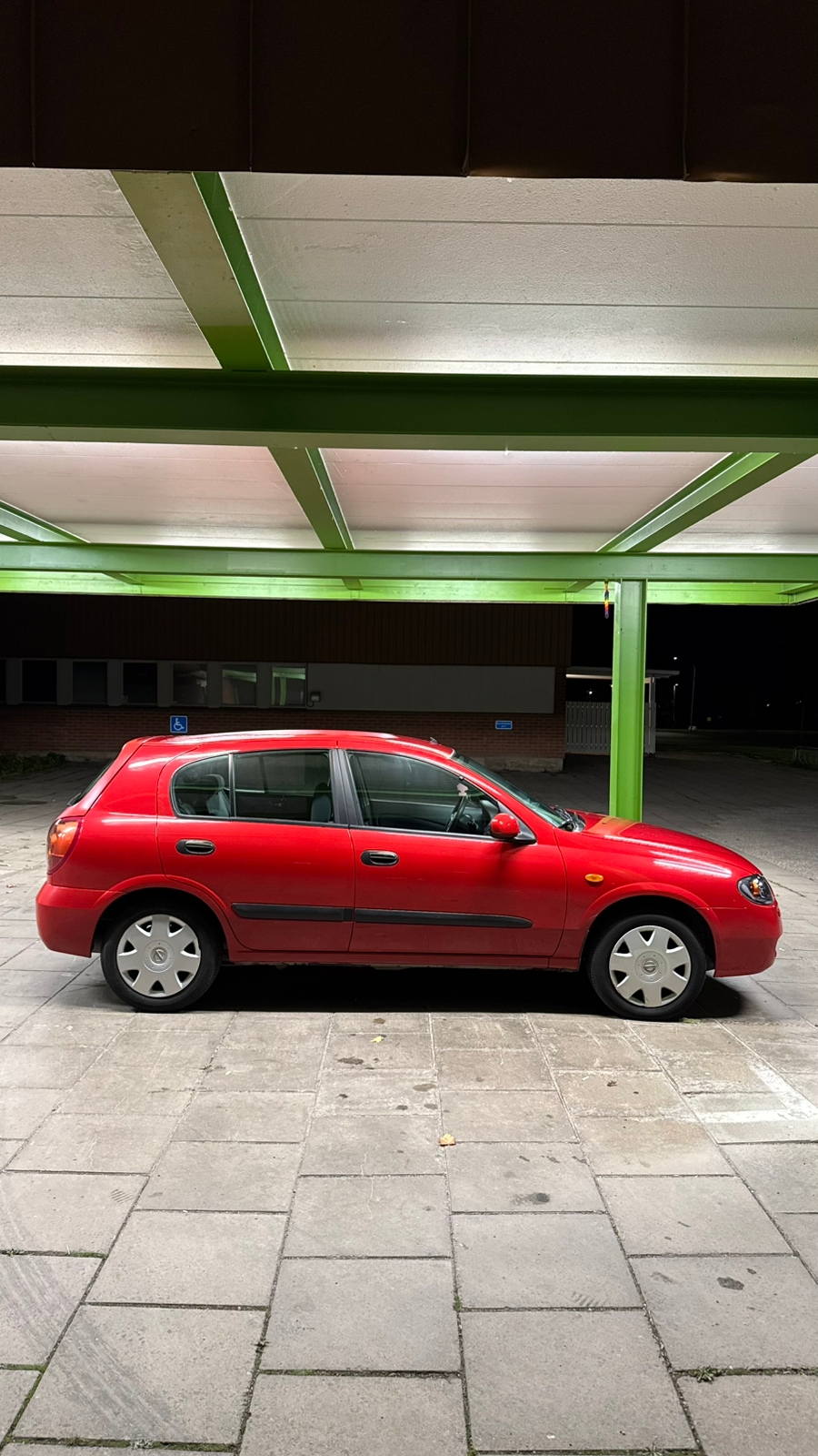 Nissan Almera 5-dörrar 1.8 Manuell 2003, bild 3/10