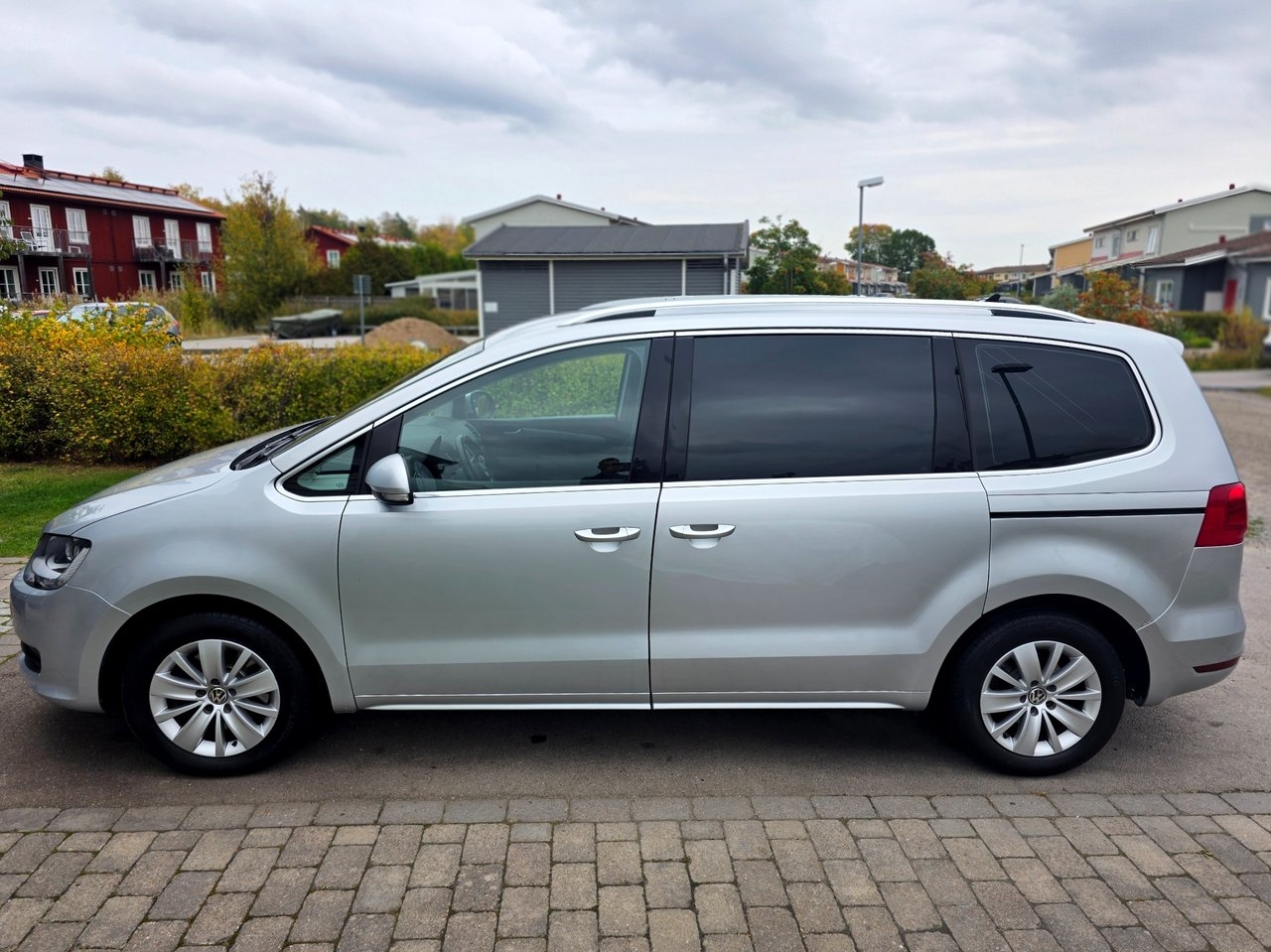 Volkswagen Sharan 2014, bild 2/29