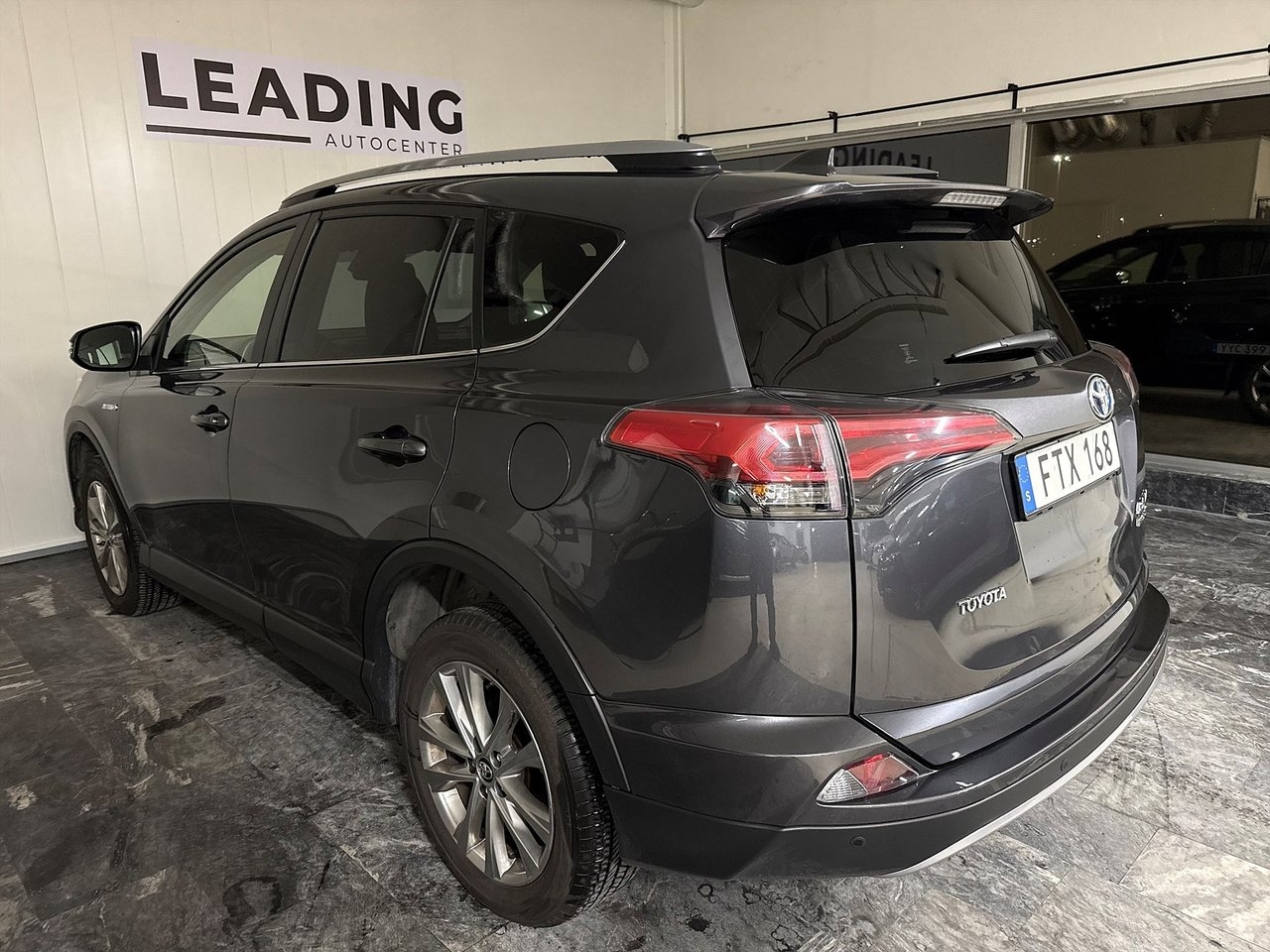 Toyota RAV4 2018, kuva 2/10