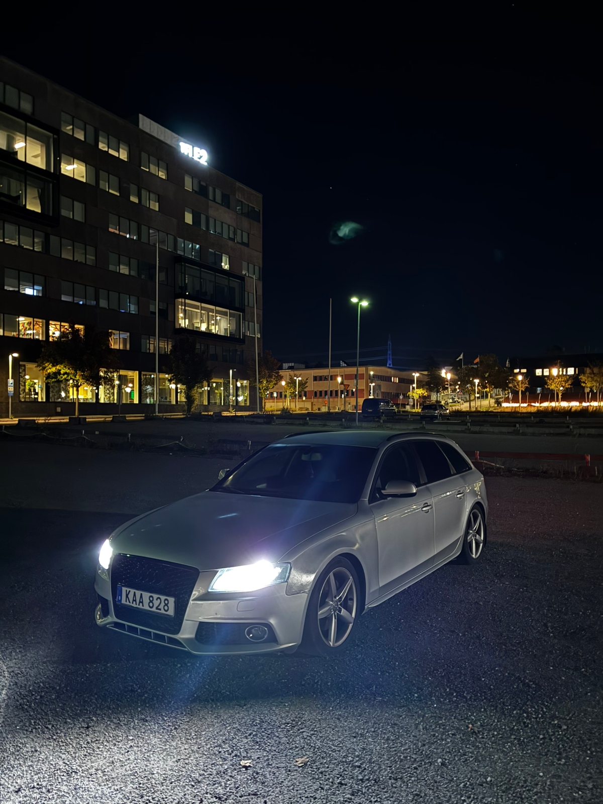Audi A4 Avant 2.0 TDI DPF Multitronic 2010, bild 3/10