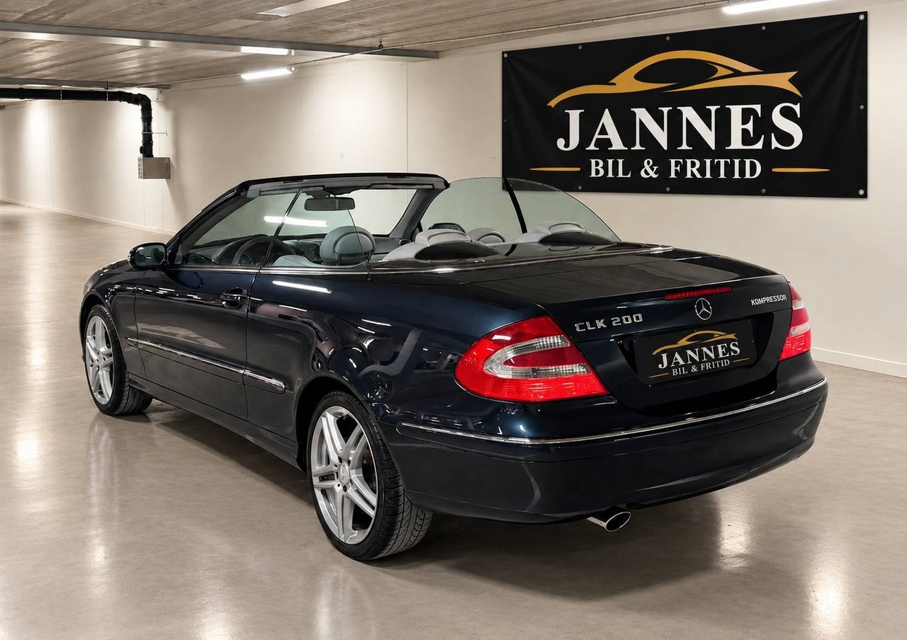 Mercedes-Benz CLK 2004, photo 3/10