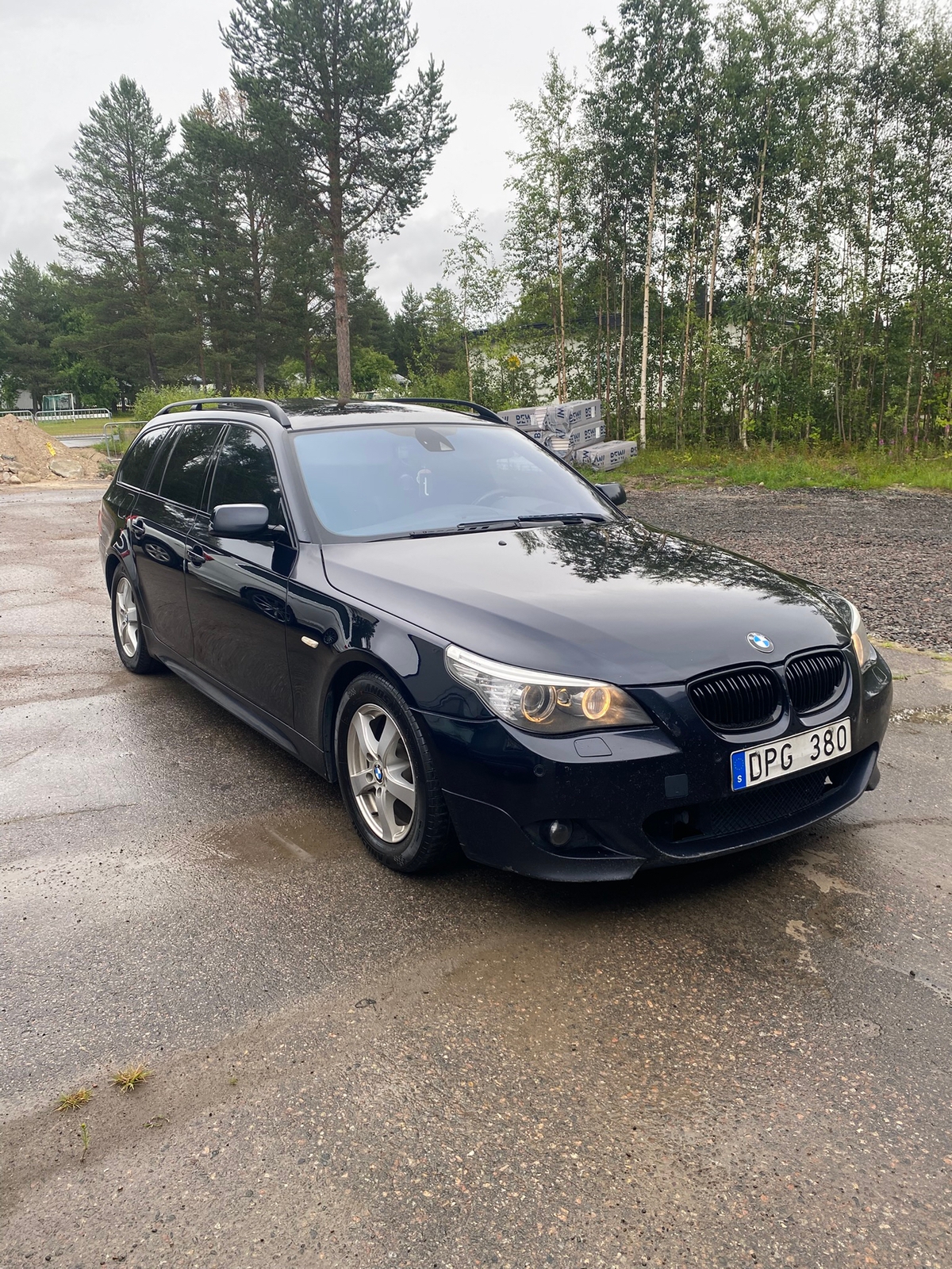 BMW 525