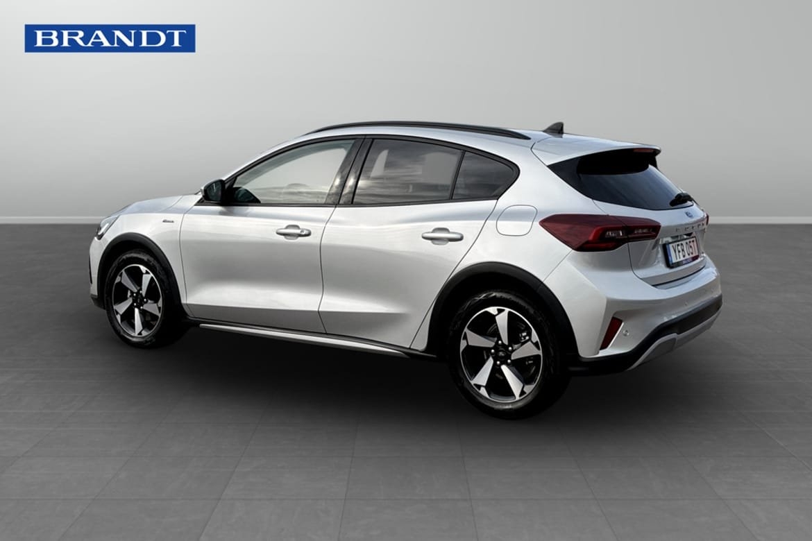 Ford Focus 2023, bild 2/9