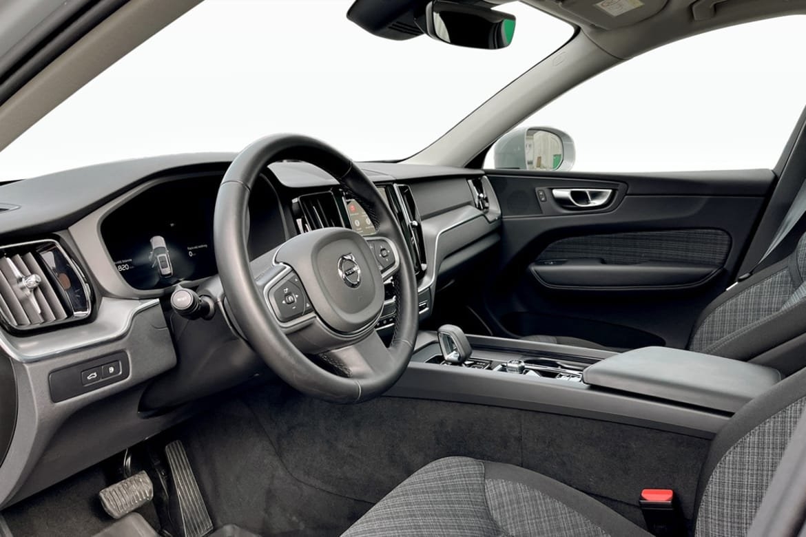 Volvo XC60 T6 Core Nordic Edition 2025, bild 5/9