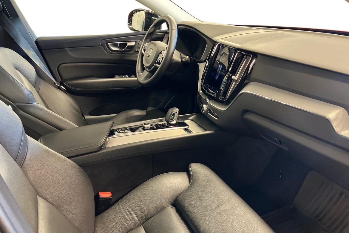 Volvo XC60 Recharge T6 Plus Dark 2023, bild 7/10