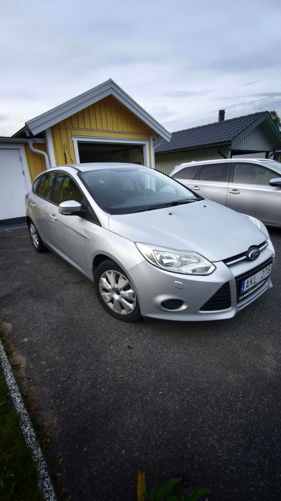 Ford Focus 1.6 TDCi Manuell 2014, bild 3/8