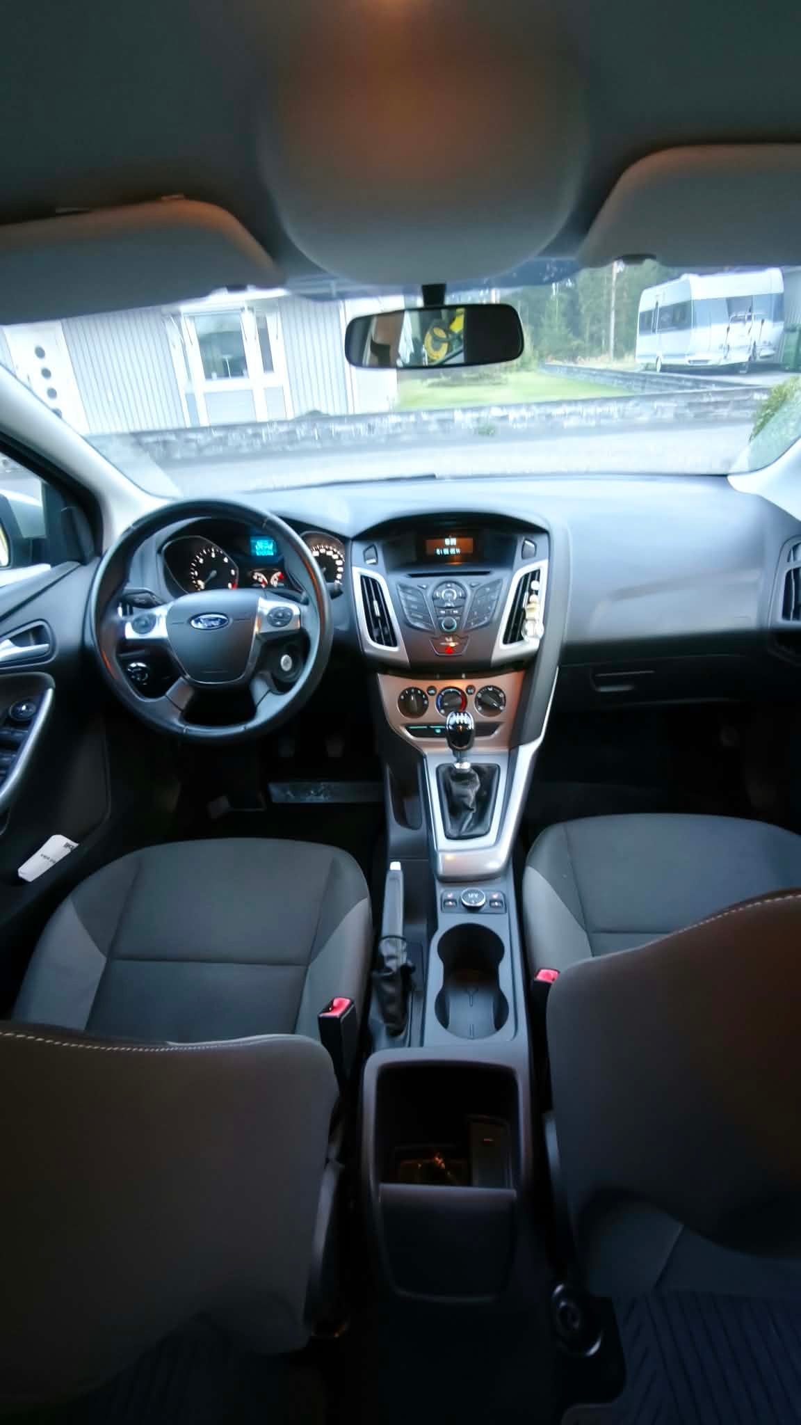 Ford Focus 1.6 TDCi Manuell 2014, bild 8/8