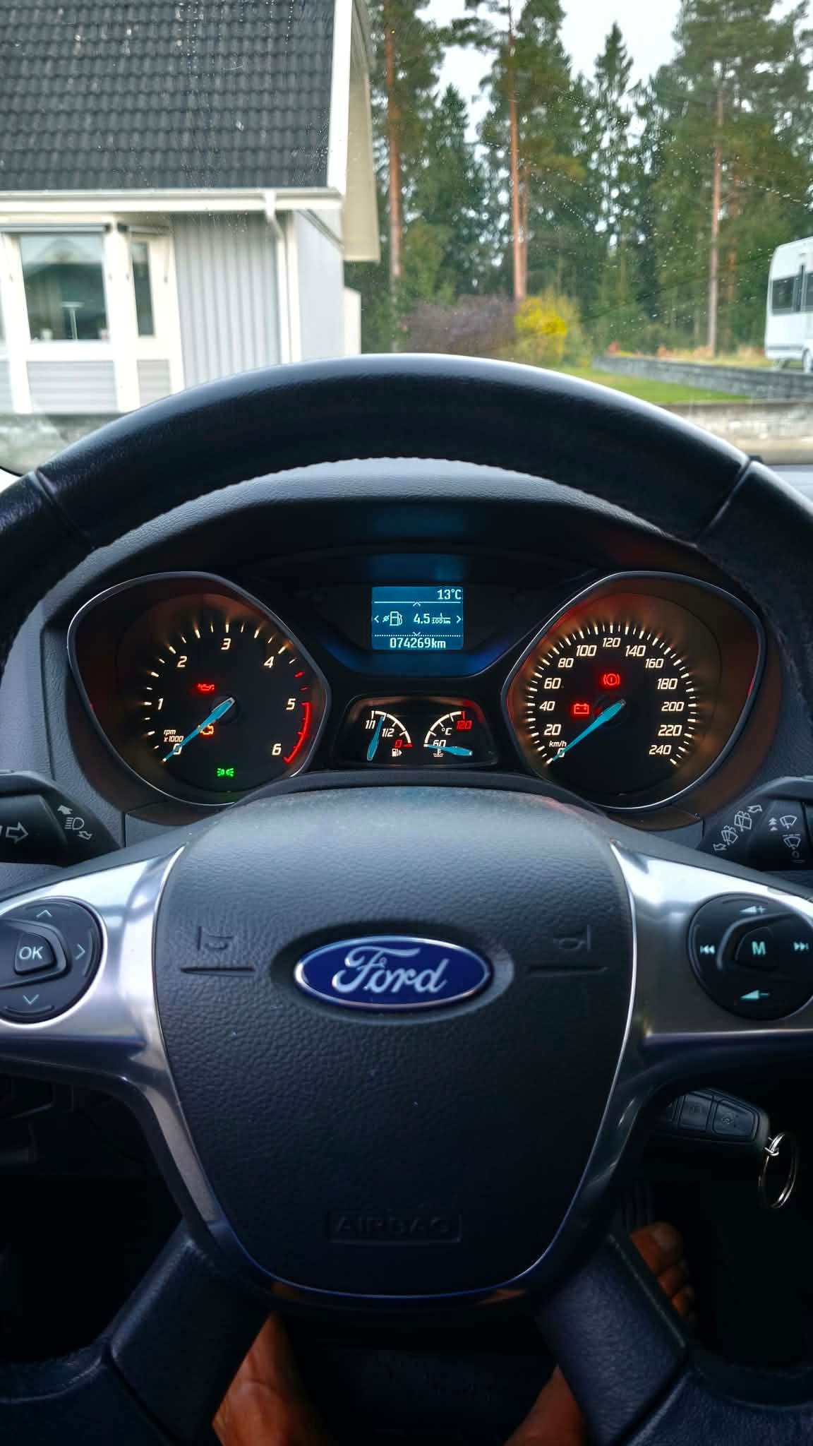 Ford Focus 1.6 TDCi Manuell 2014, bild 6/8