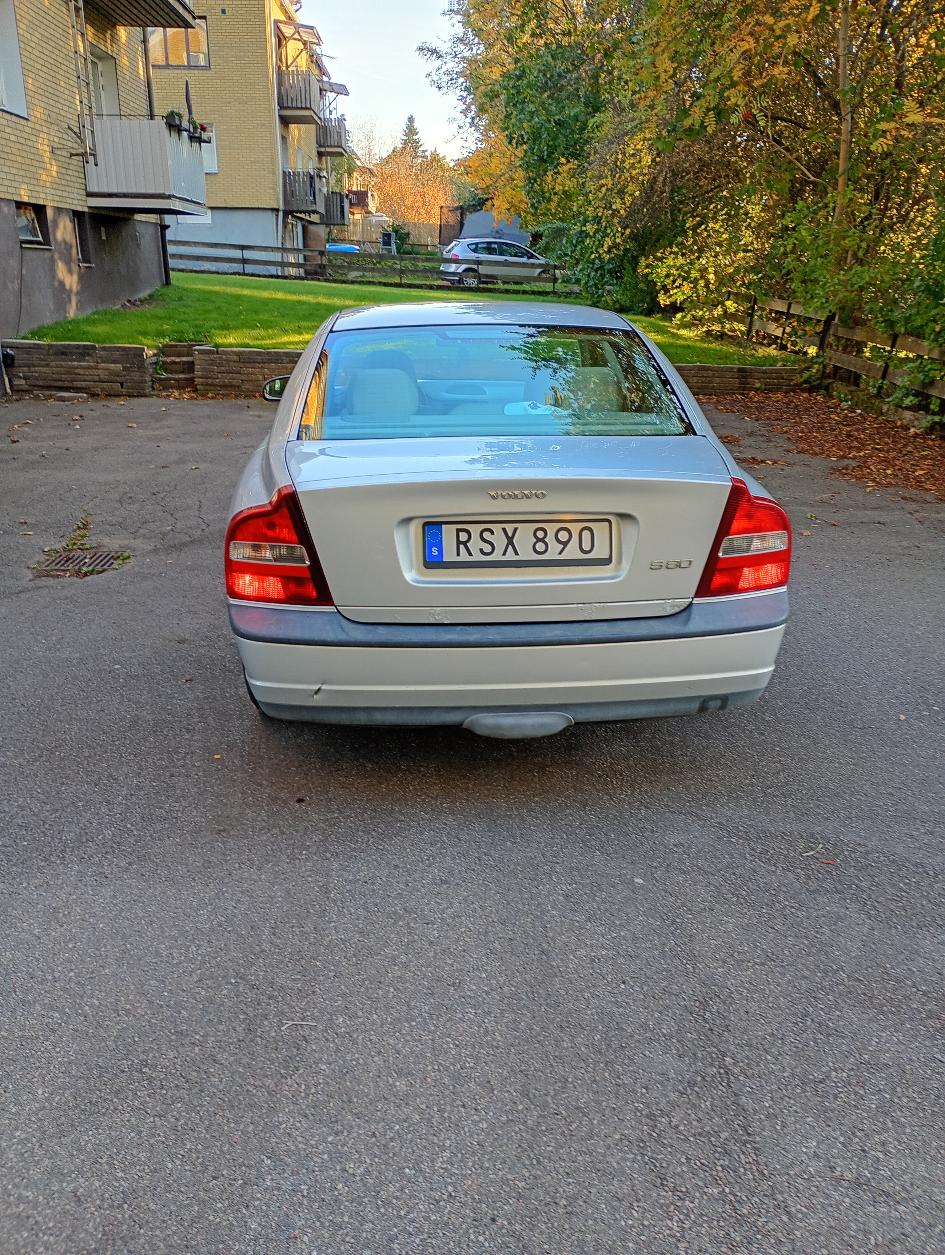 Volvo S80 2.4 Manuell 2001, photo 2/7