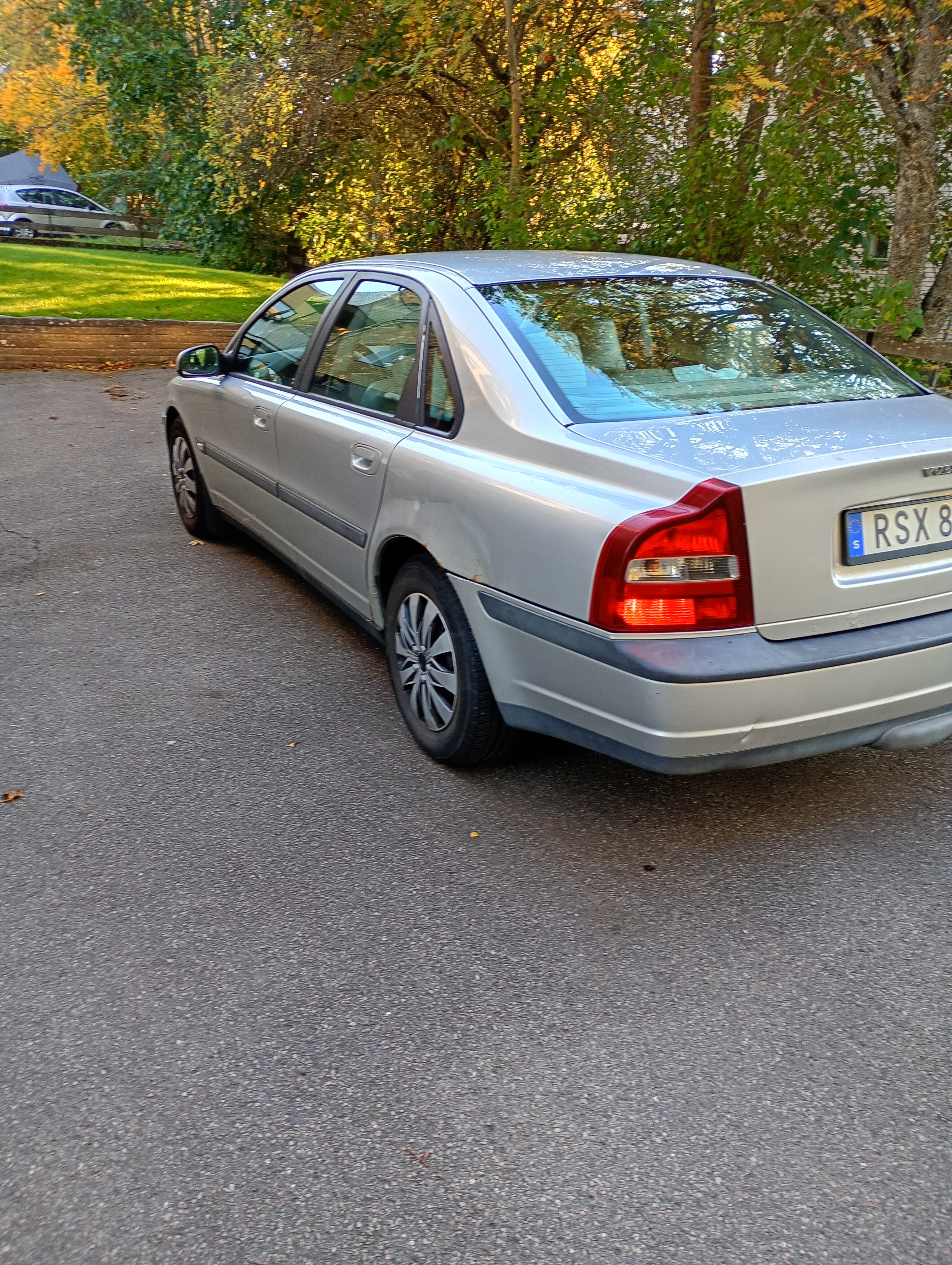 Volvo S80 2.4 Manuell 2001, photo 4/7